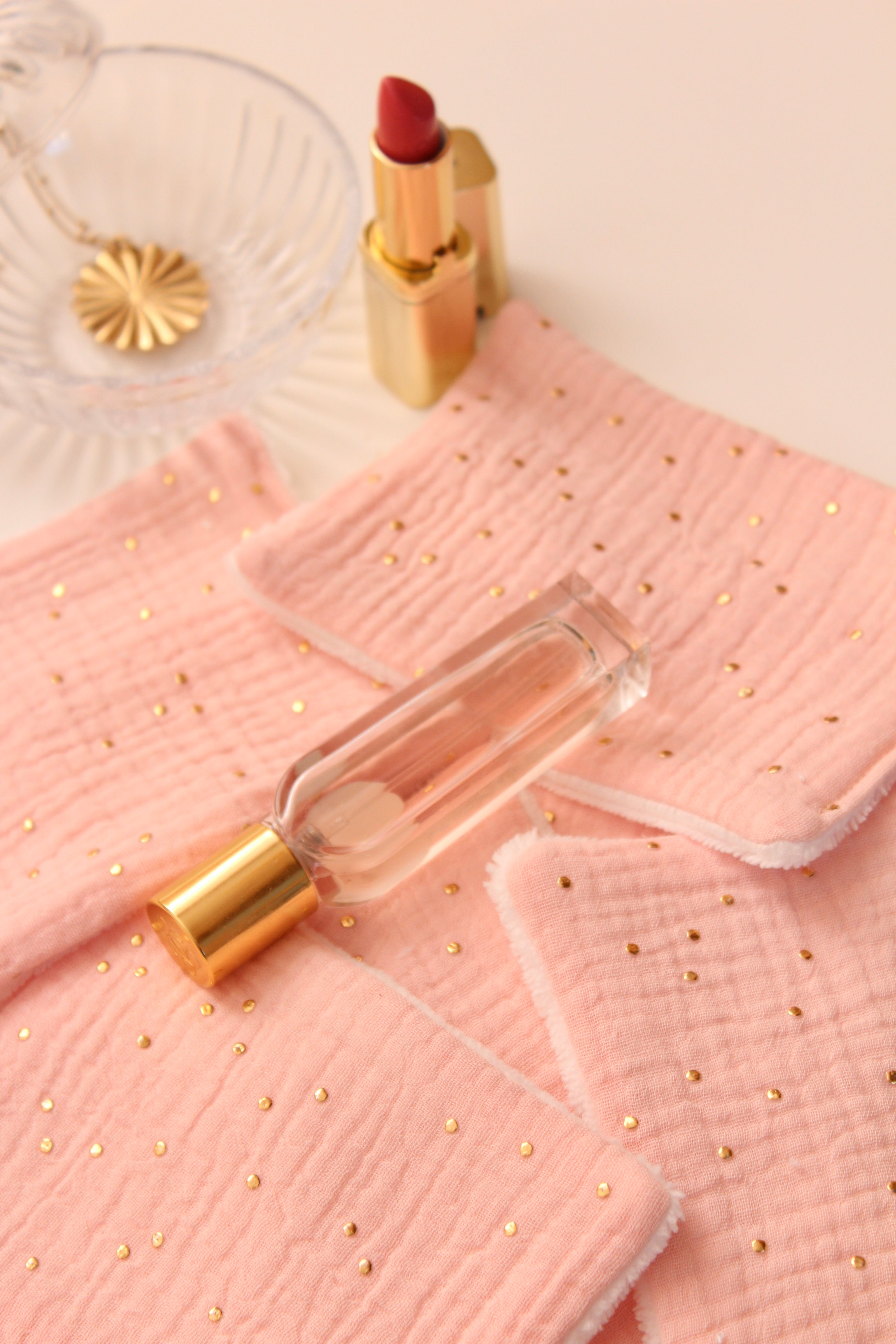 Lingettes démaquillantes rose ultra douce