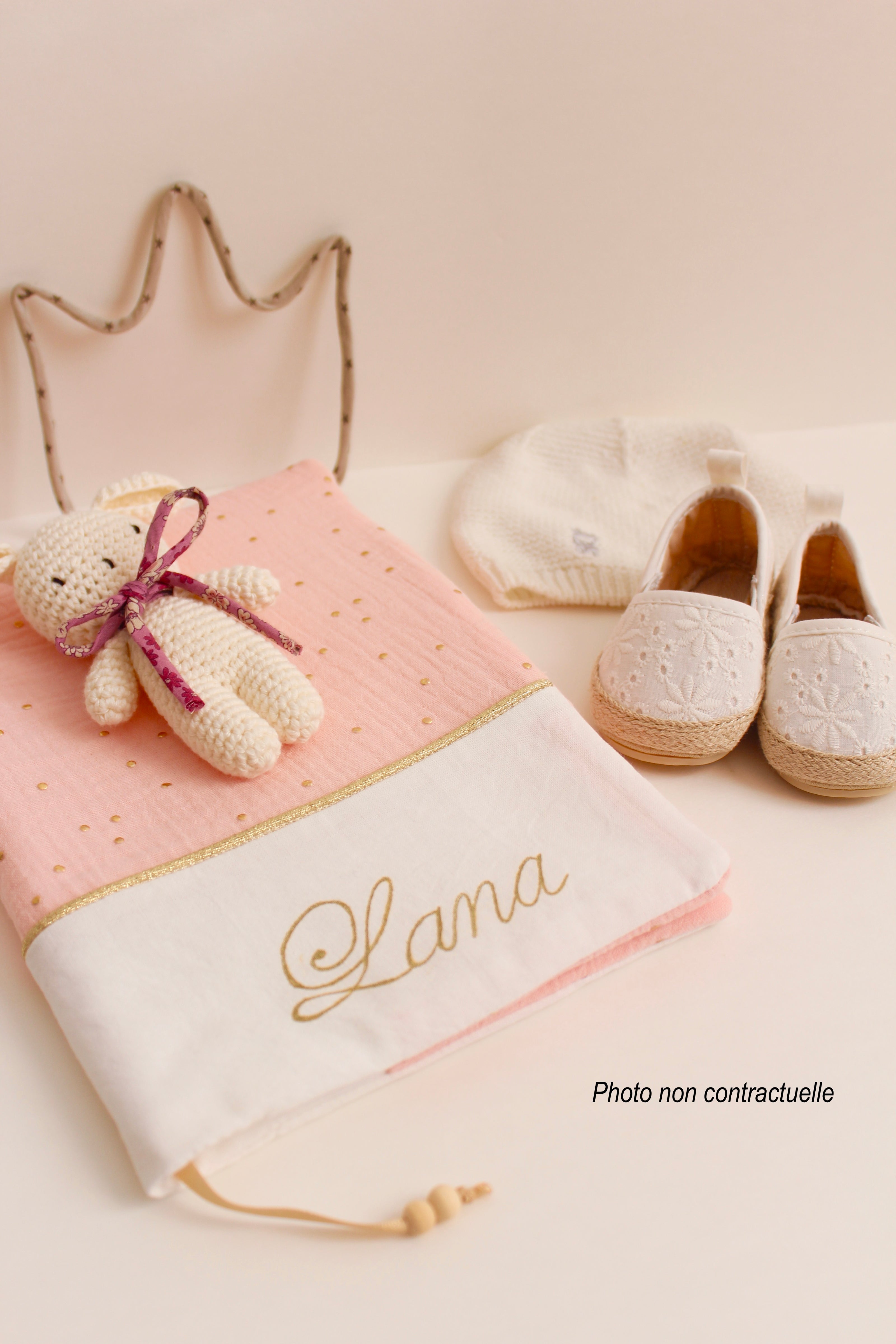 Protège carnet de santé pois dorés