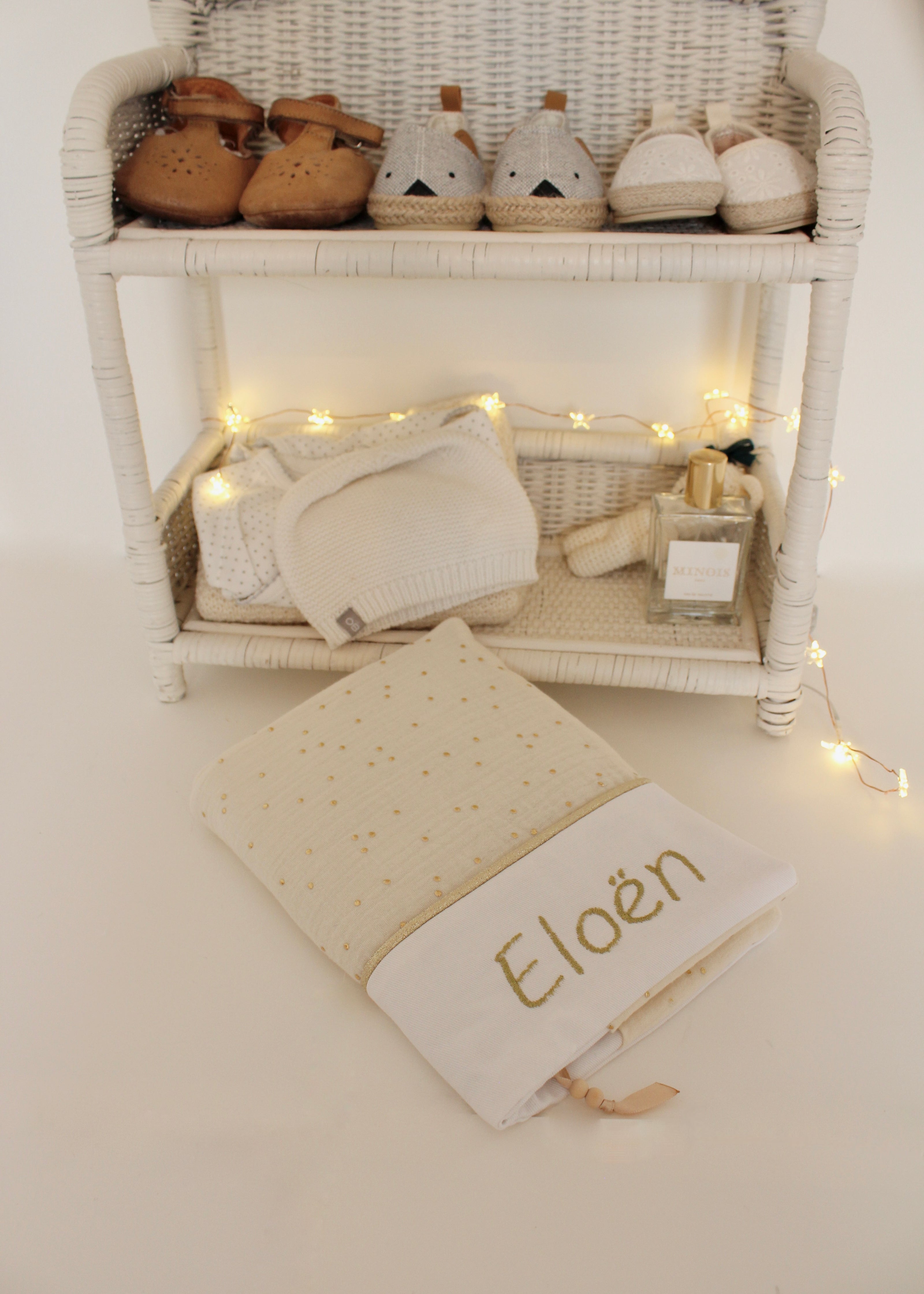 Protège carnet de santé pois dorés