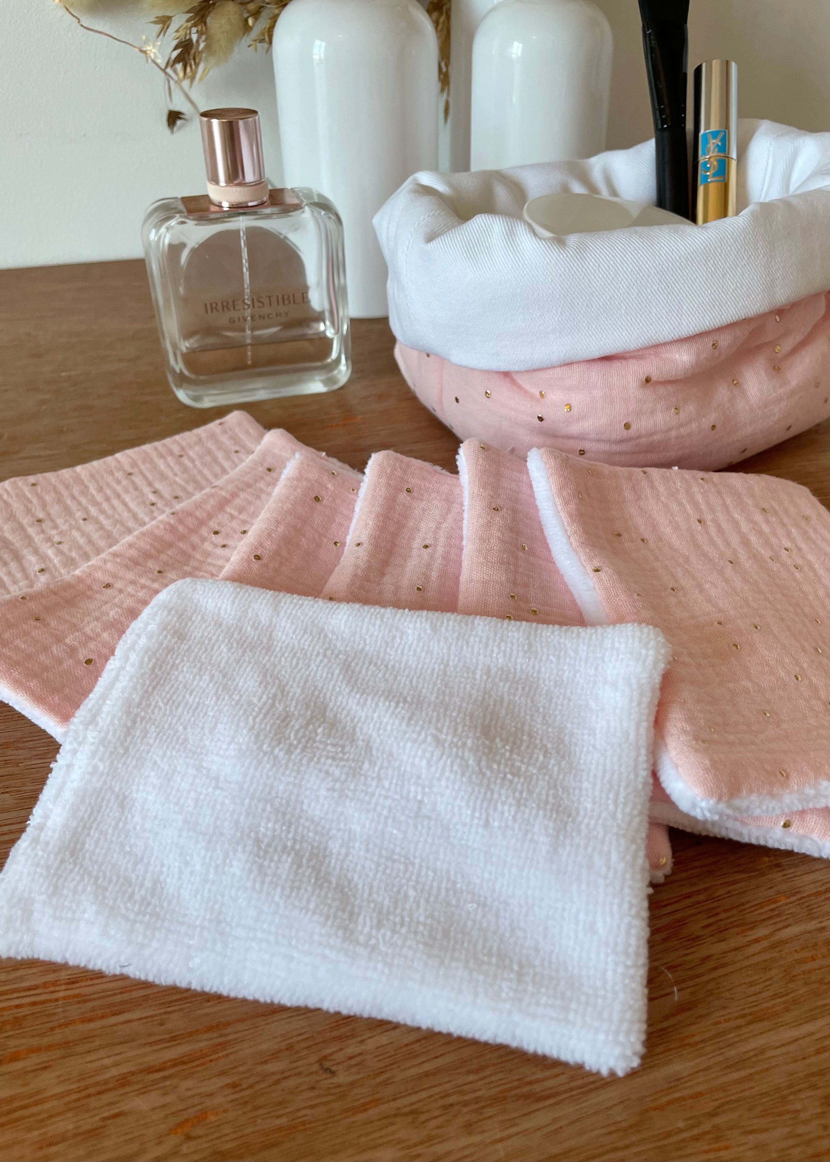 Lingettes démaquillantes rose ultra douce