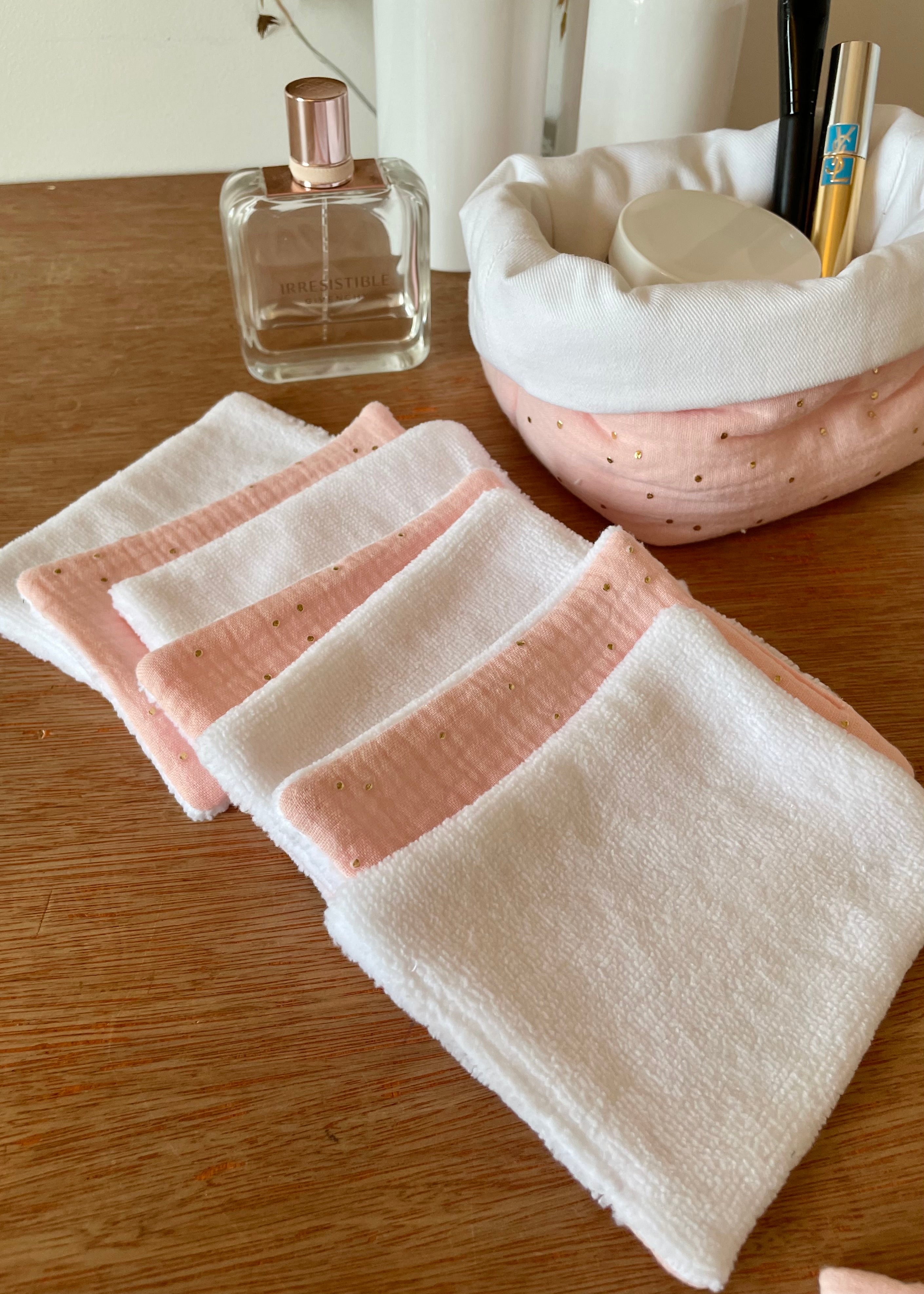 Lingettes démaquillantes rose ultra douce