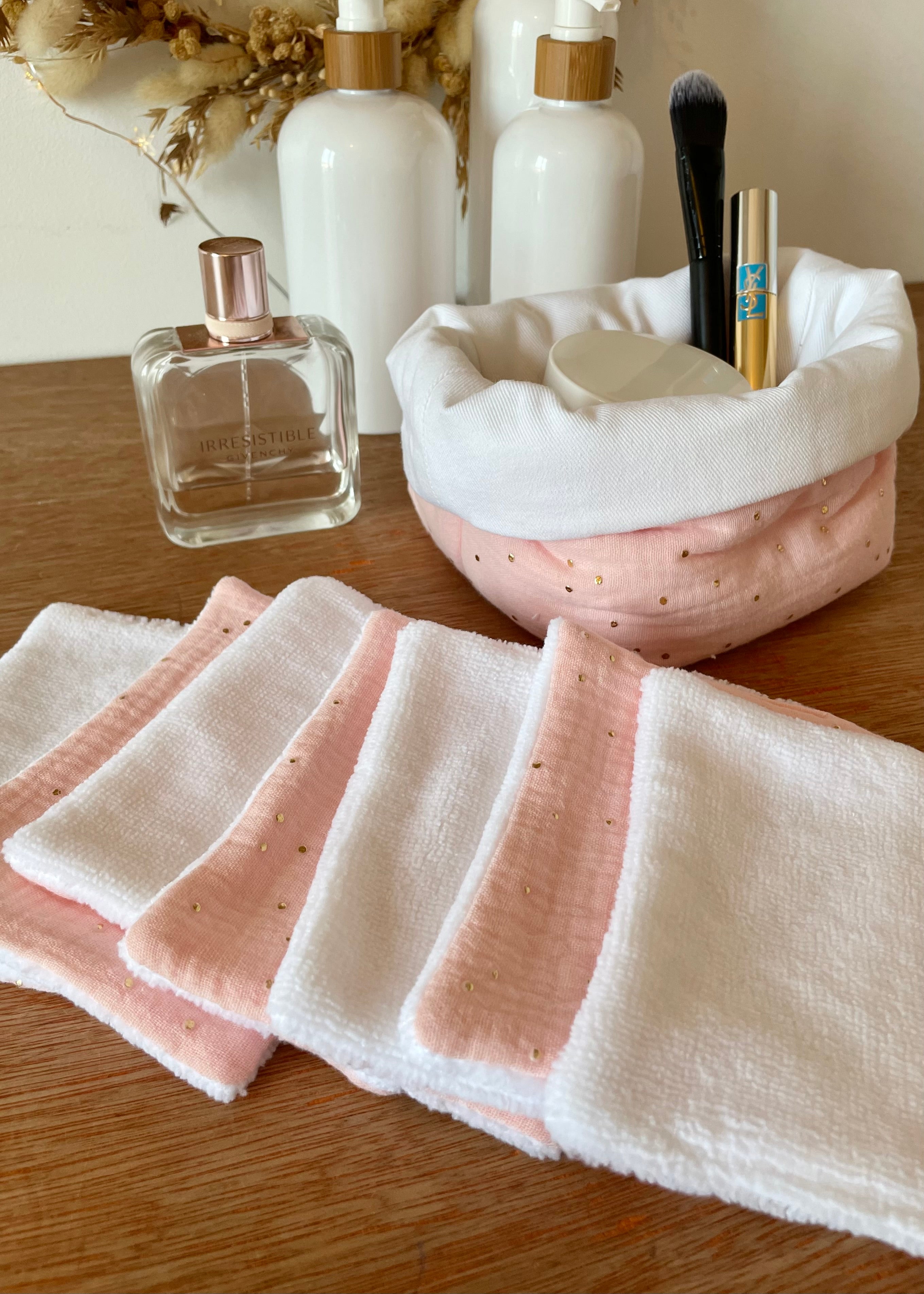 Lingettes démaquillantes rose ultra douce