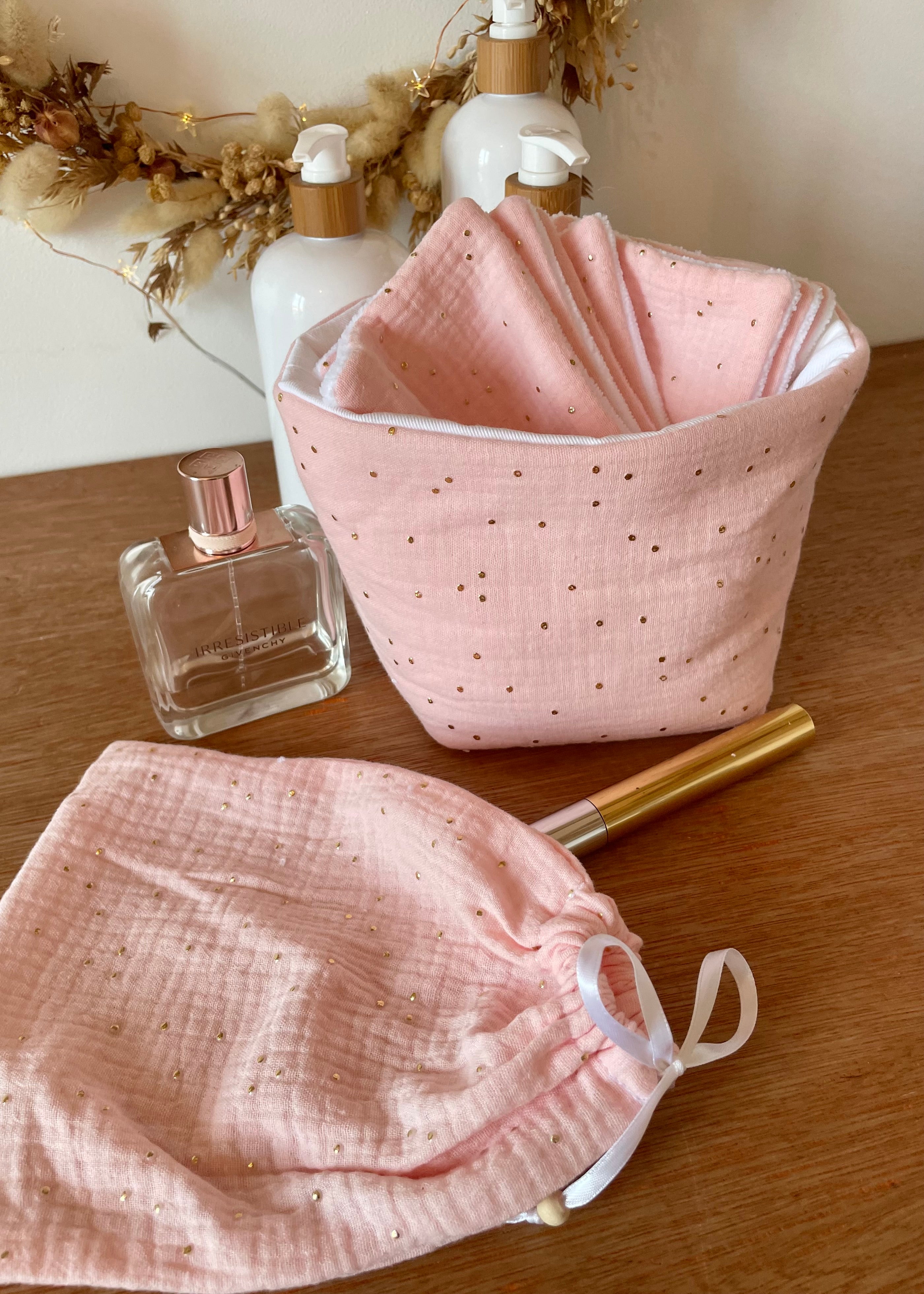 Lingettes démaquillantes rose ultra douce
