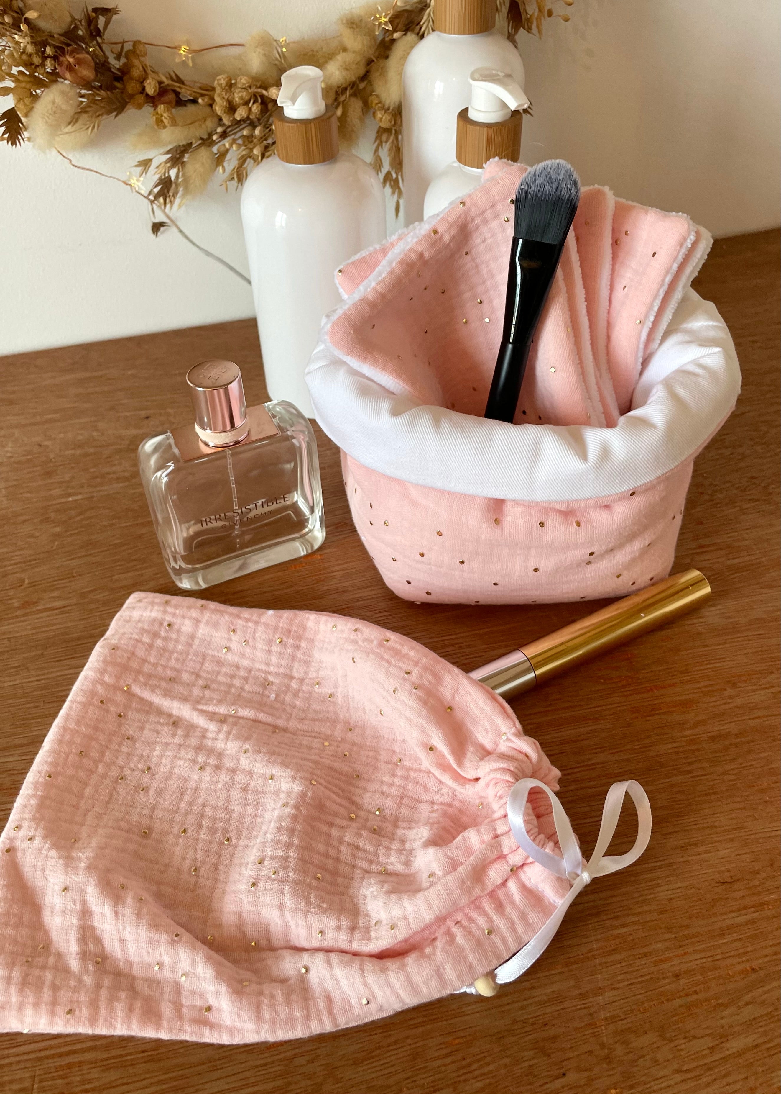 Lingettes démaquillantes rose ultra douce