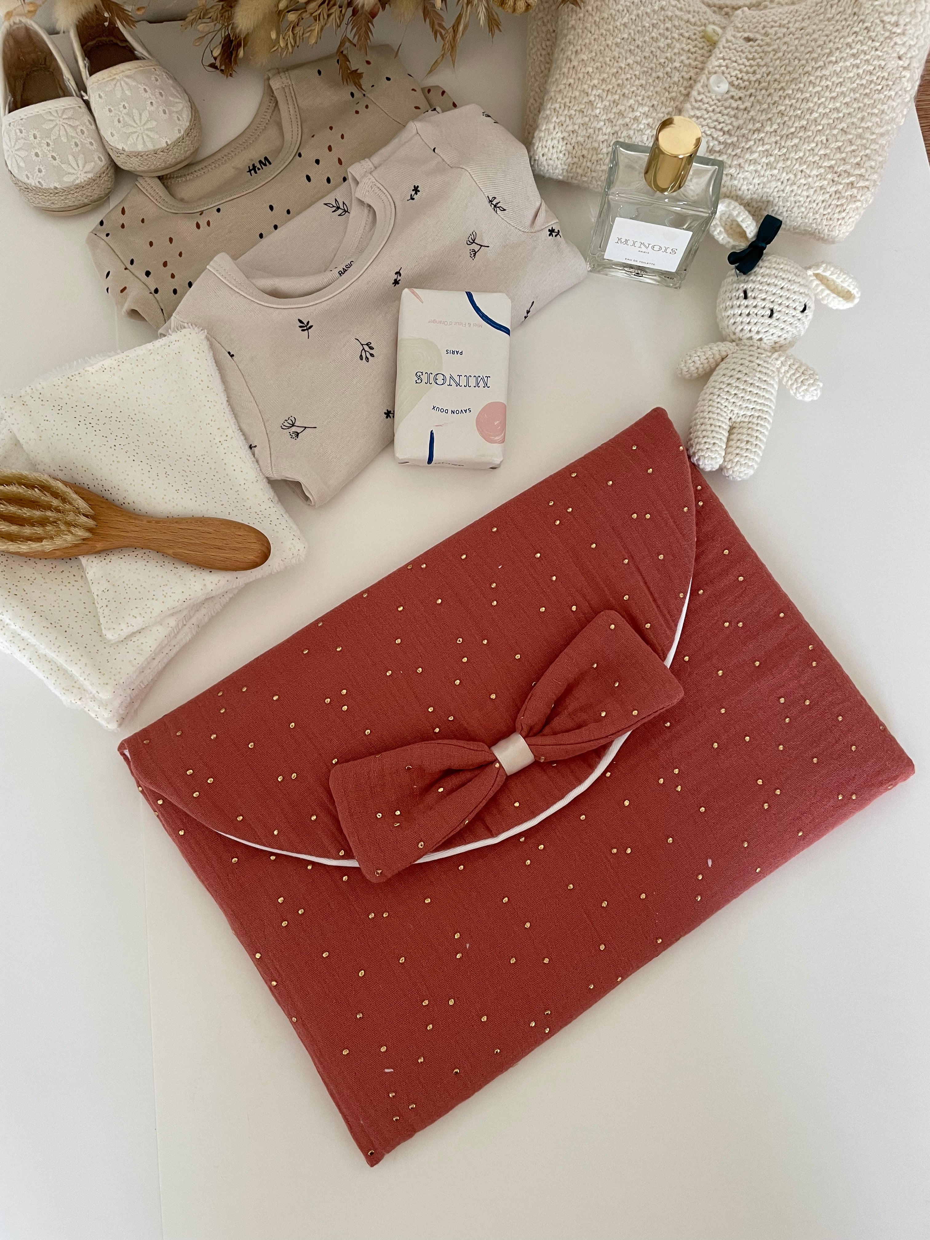 Terracotta pois dorés