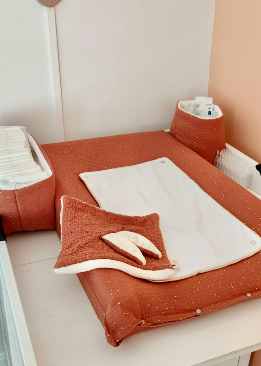 Housse de matelas à langer terracotta doré