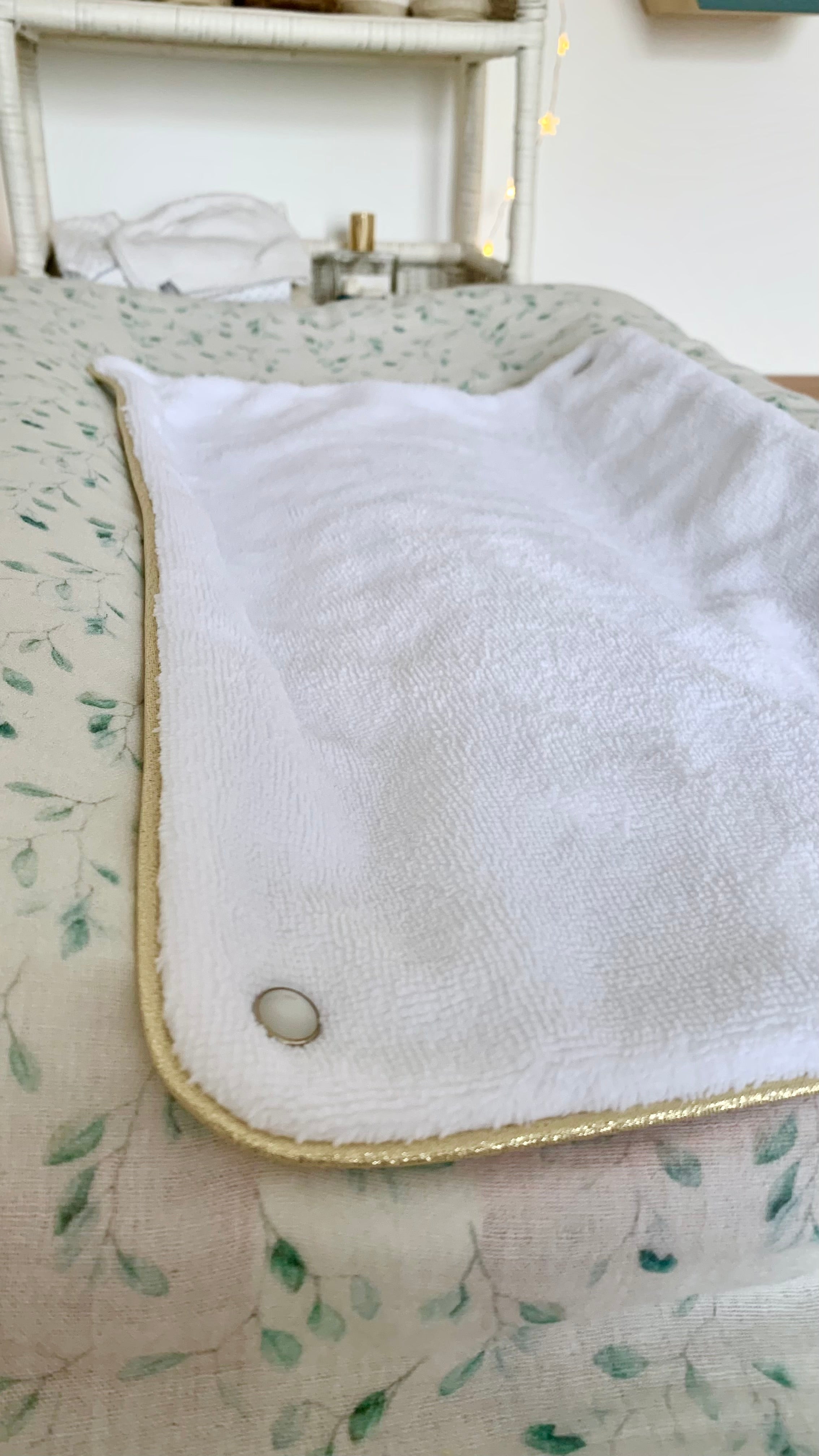 housse de matelas à langer motif feuille d'eucalyptus avec serviette amovible