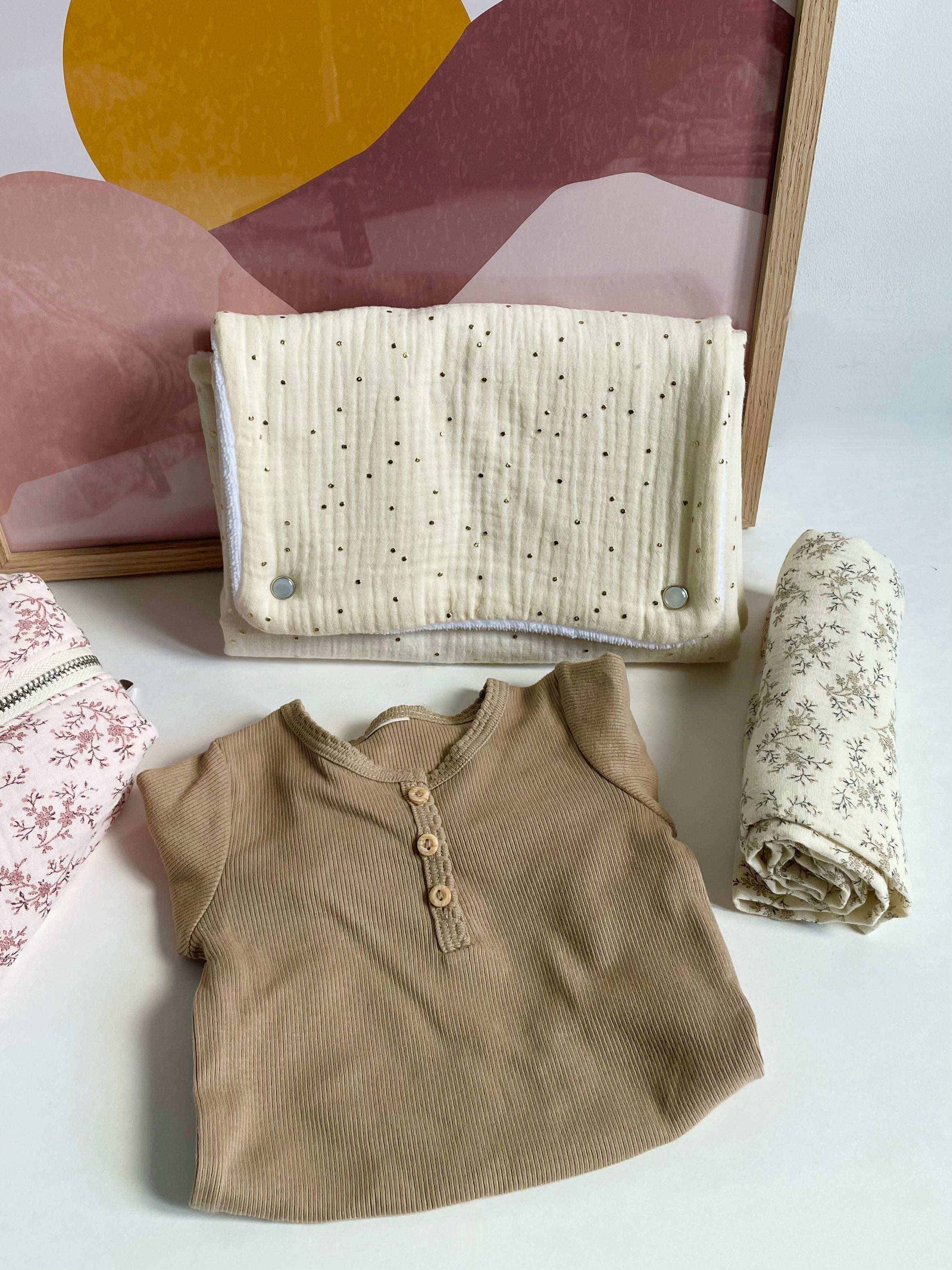 Matelas à langer nomade écru doré