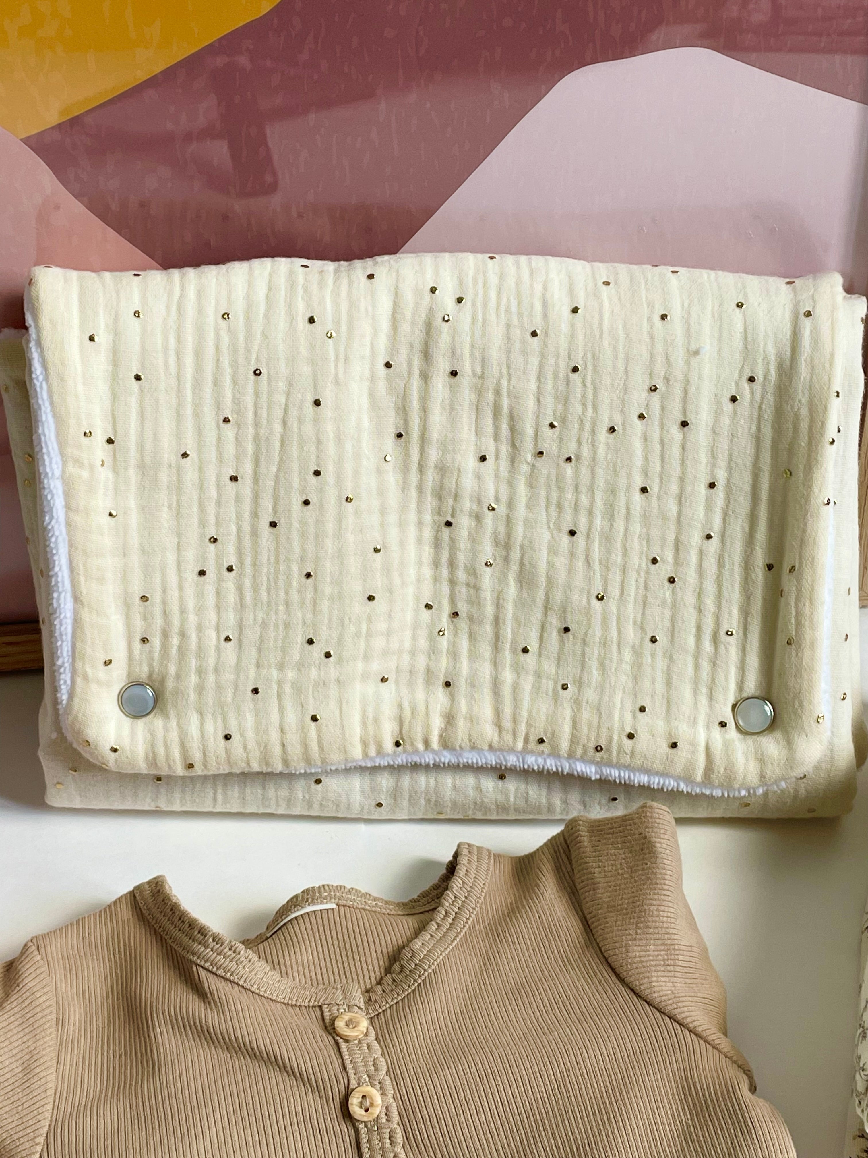 Matelas à langer nomade écru doré