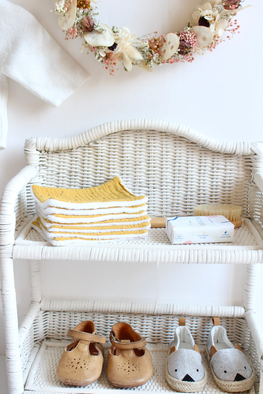 Lot de 7 cotons bébé moutarde pois dorés