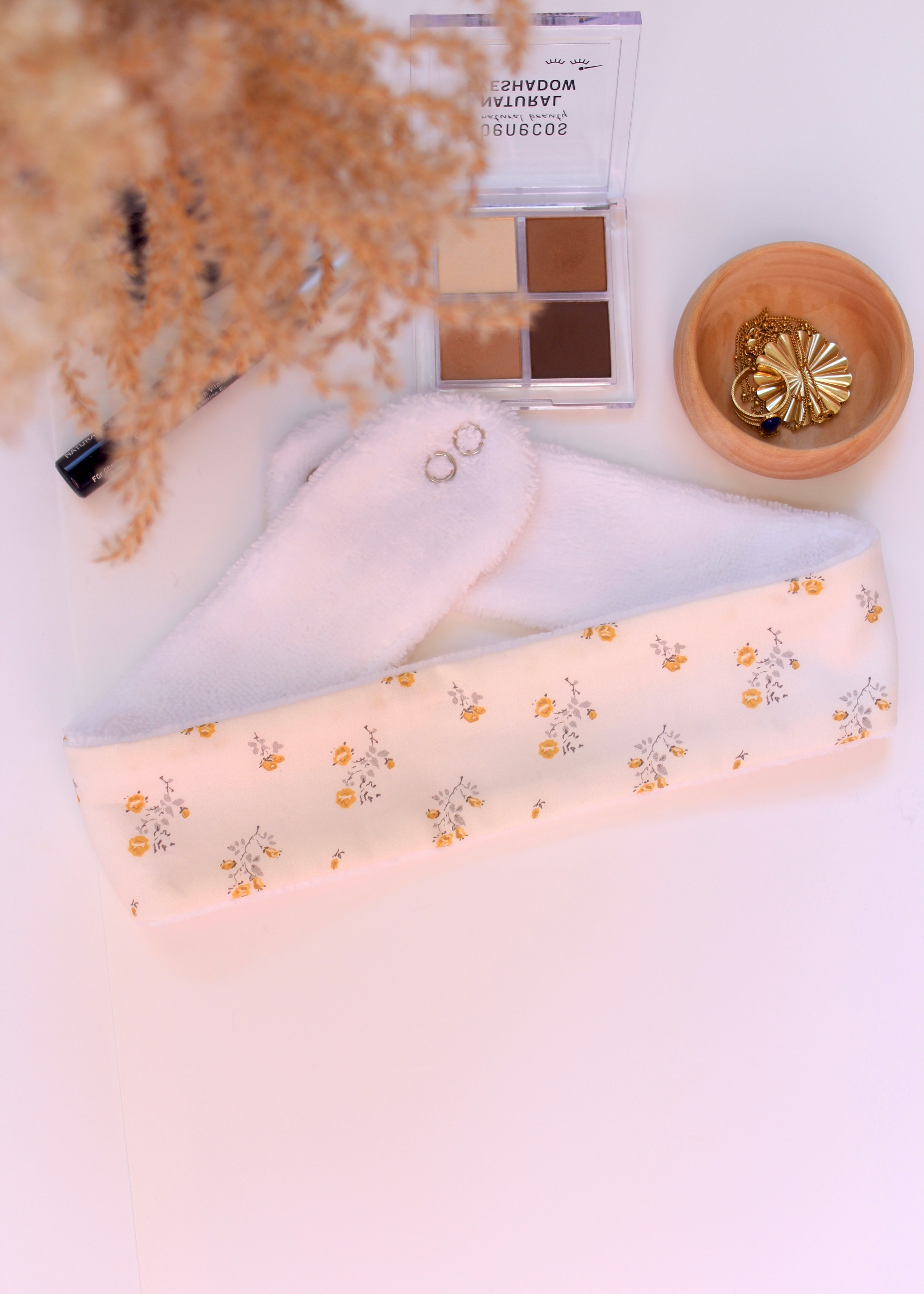Bandeau de maquillage fleuri