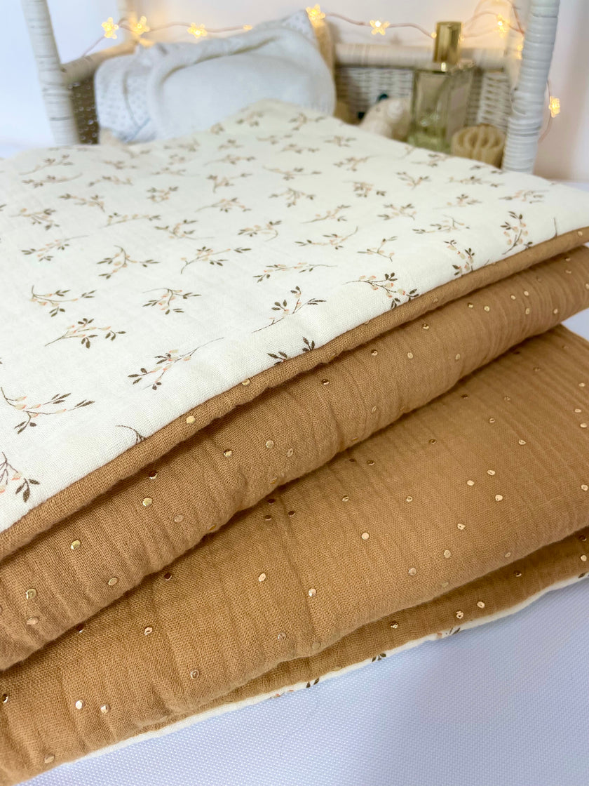 Couverture Jules & Camel pois dorés