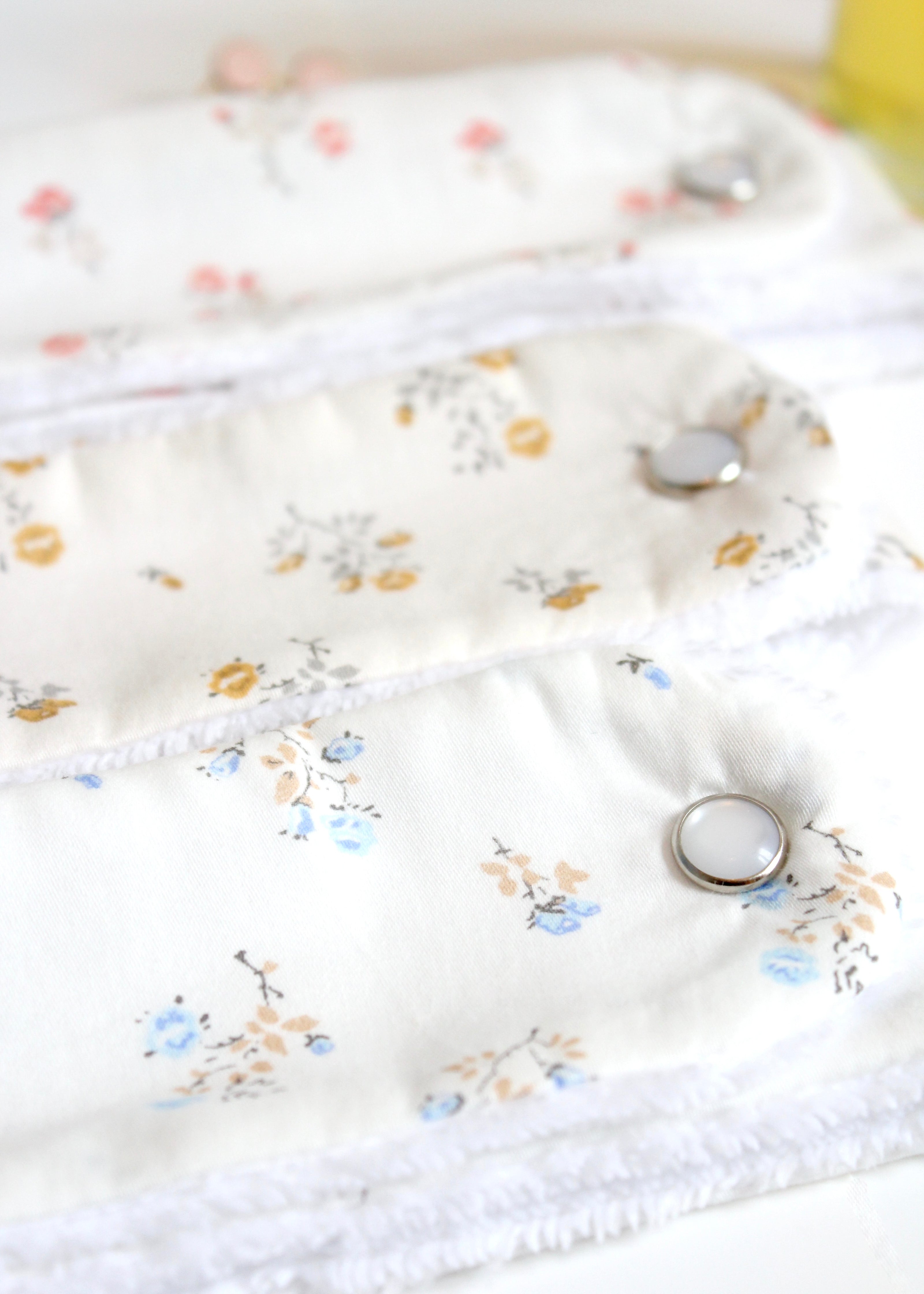 Bandeau de maquillage fleuri