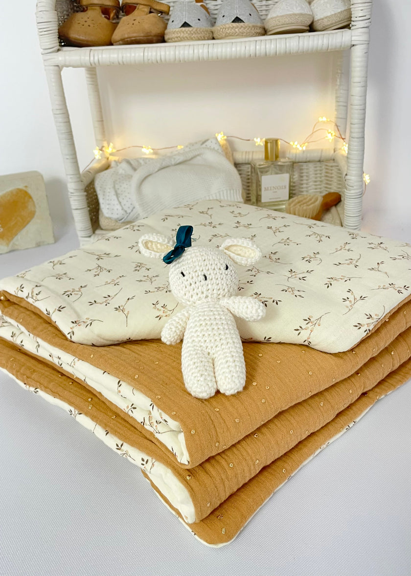 Couverture Jules & Camel pois dorés