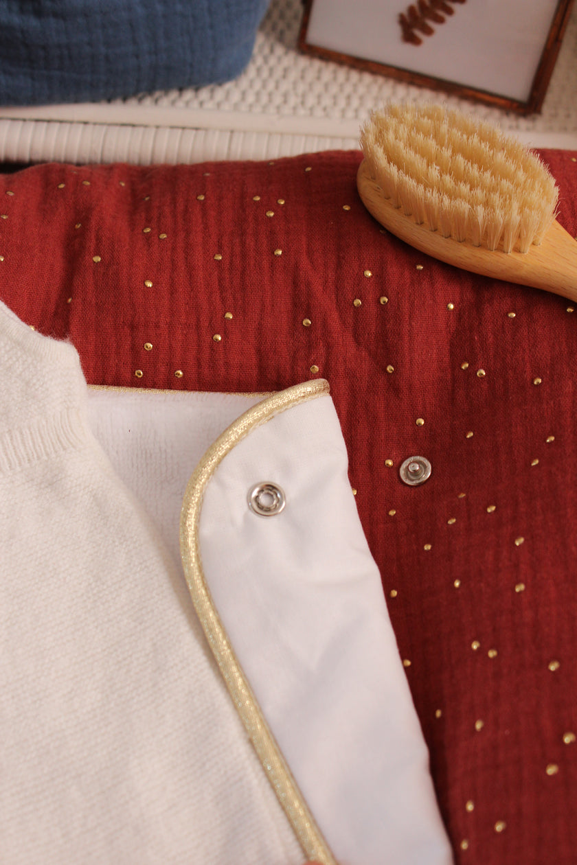 Housse de matelas sur mesure rouge tomette