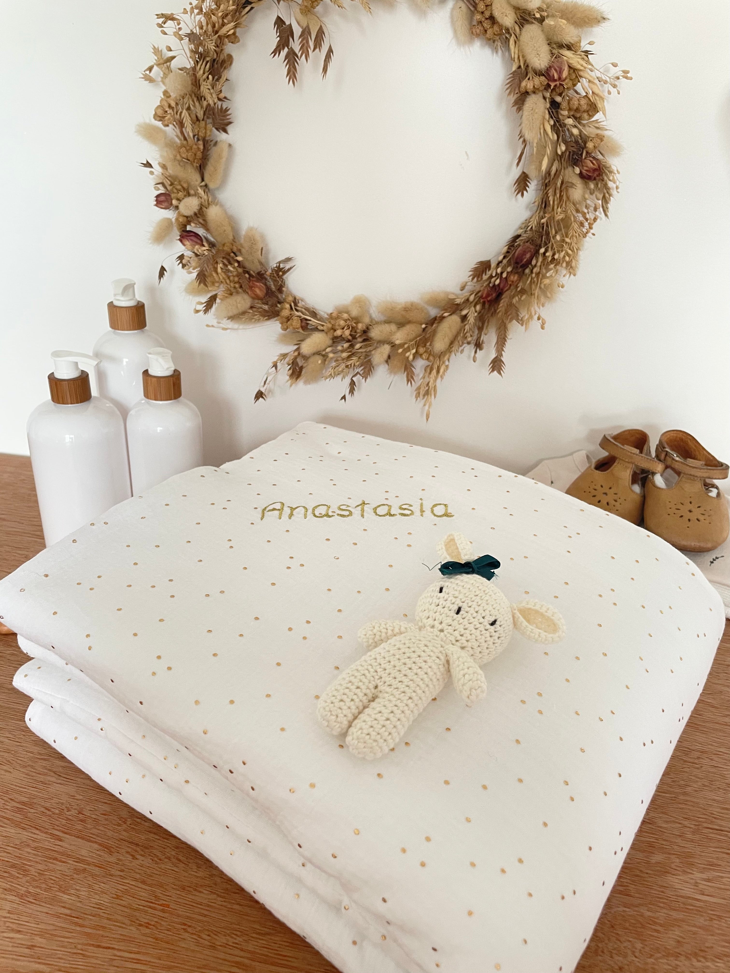 Couverture blanc doré