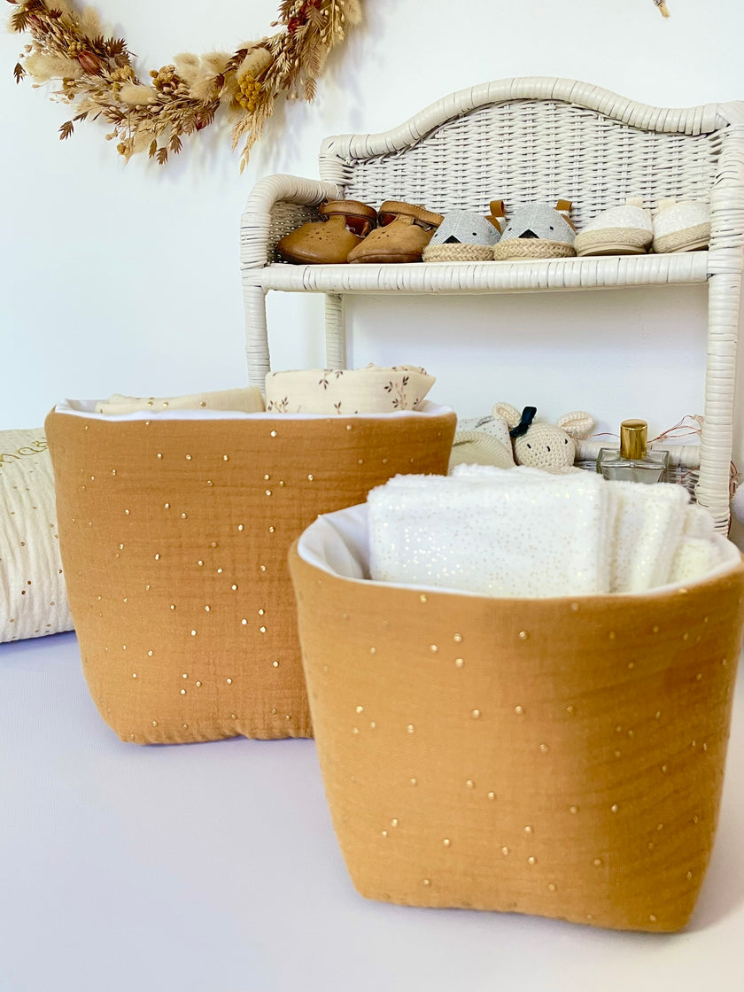 Panier en tissu camel