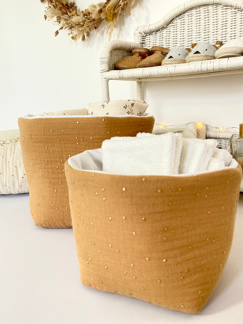 Panier en tissu camel