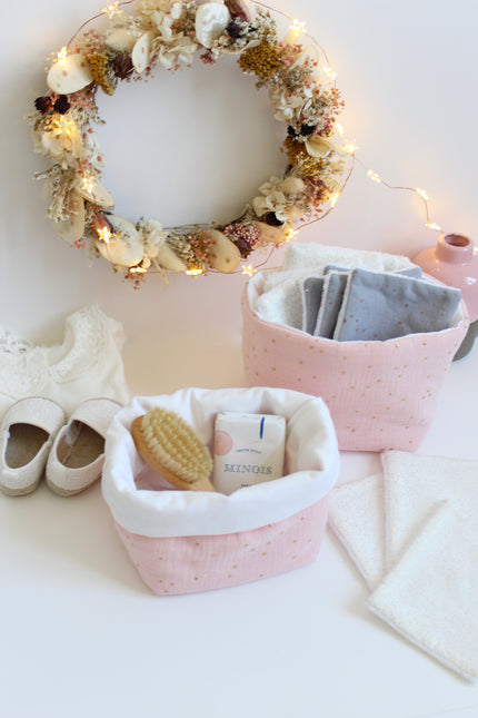 Panier de rangement rose clair