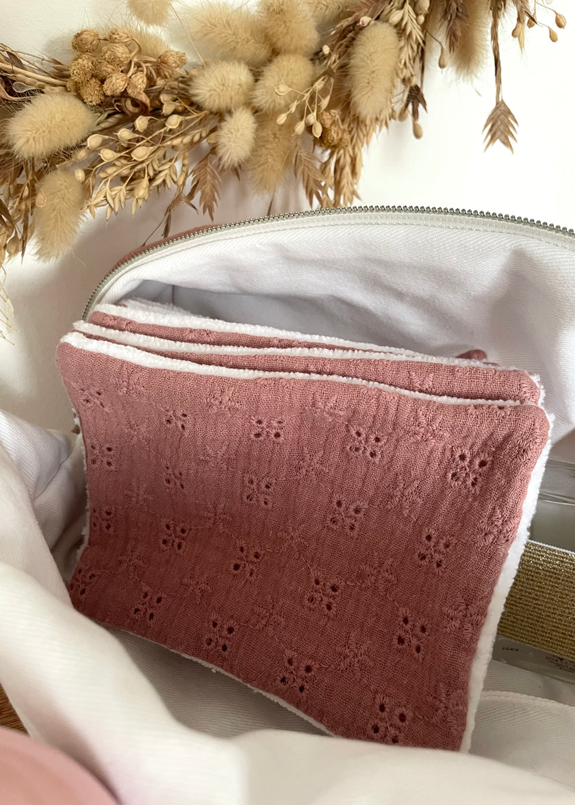 Lingettes soin bébé ultra douce rose brodée