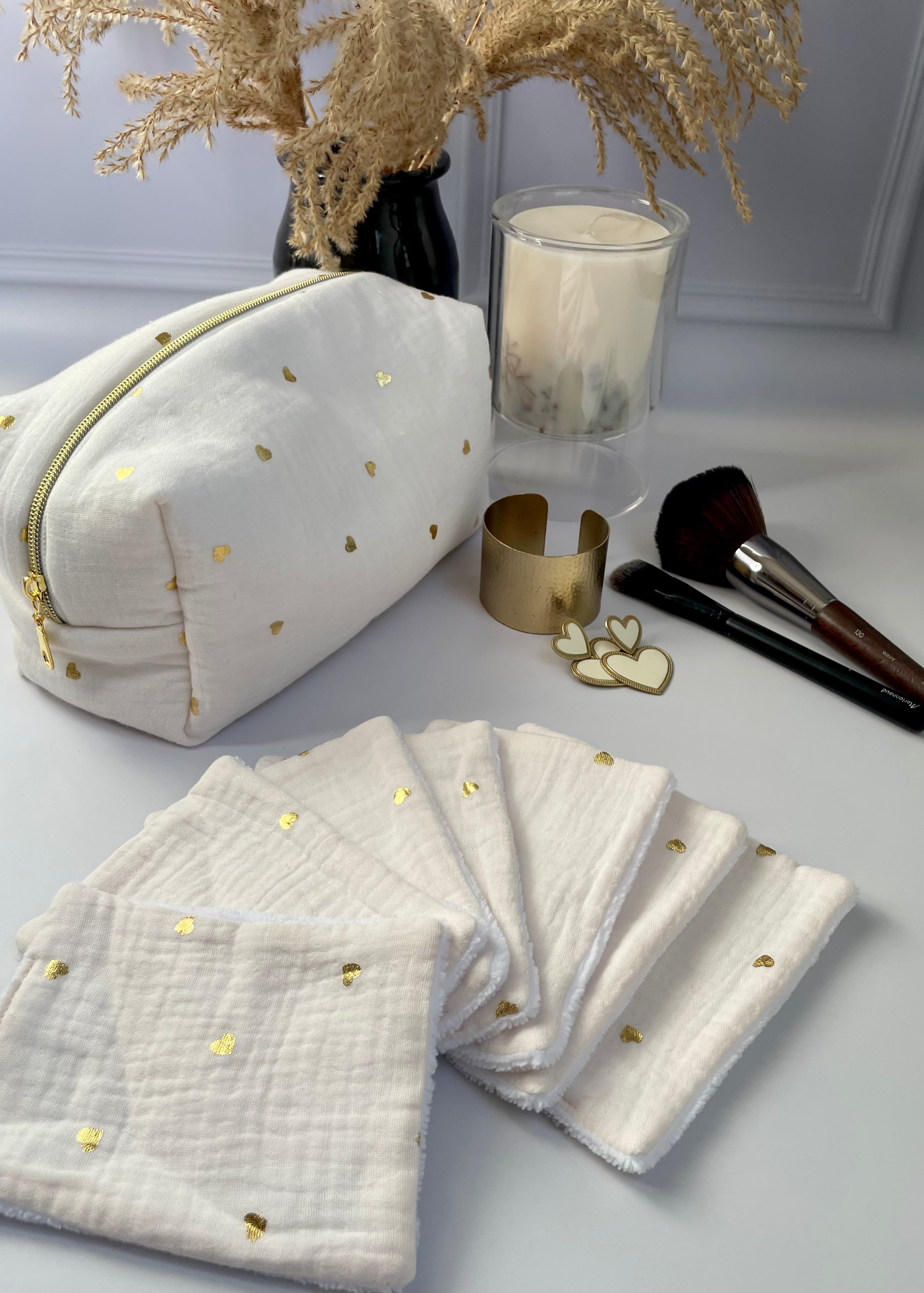 7 Lingettes démaquillantes coeurs or