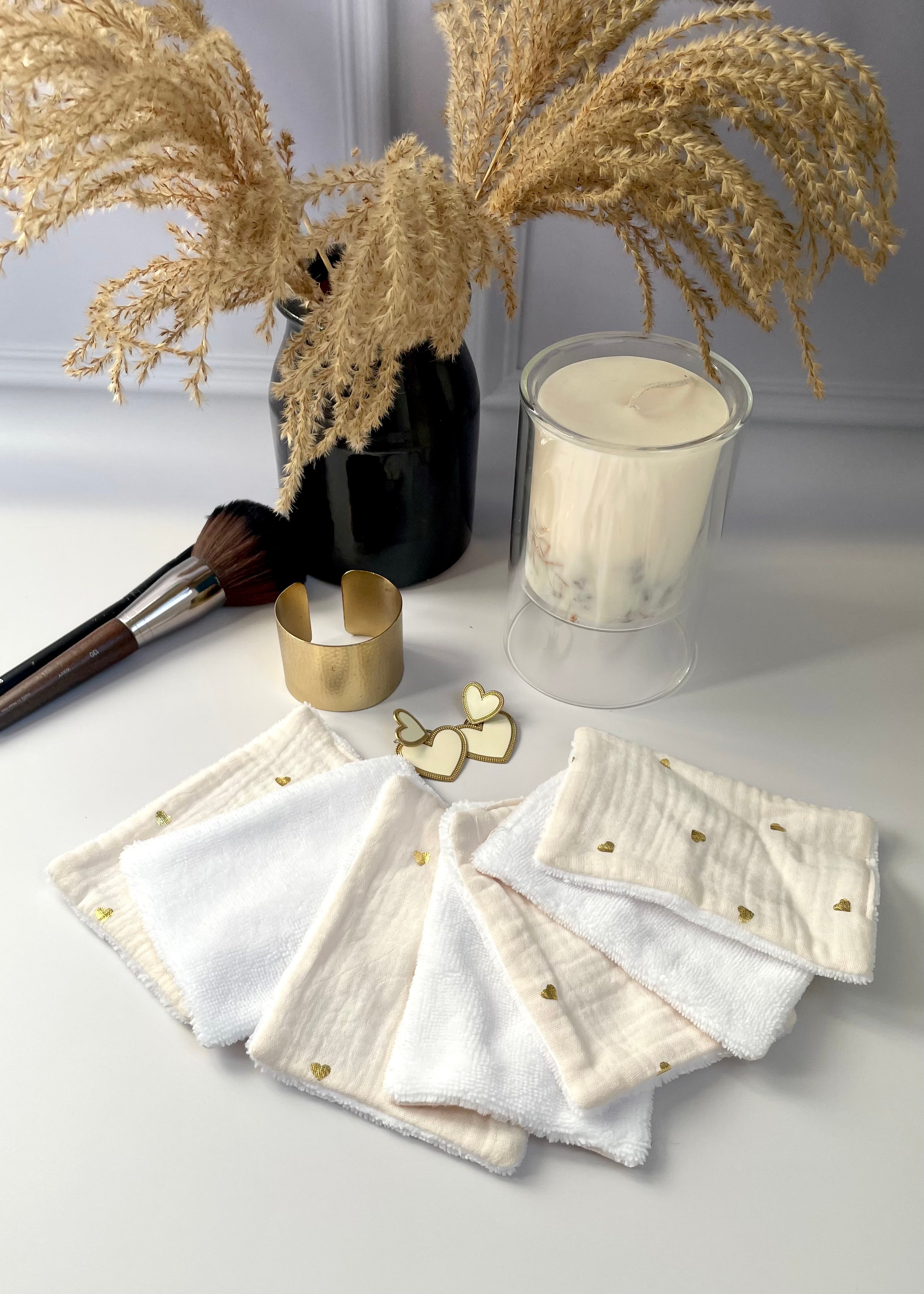 7 Lingettes démaquillantes coeurs or