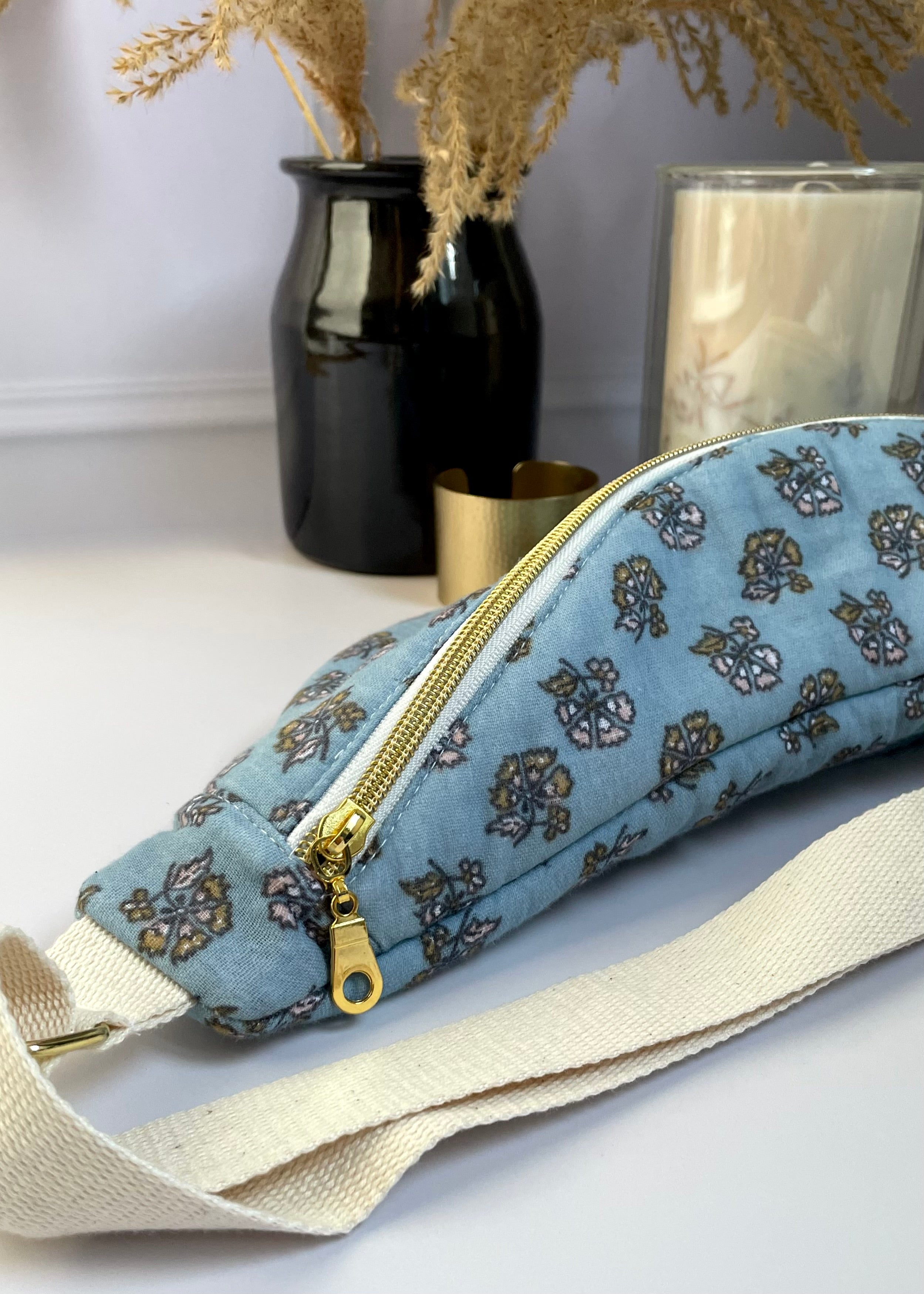 Sac banane fleurs indiennes bleues
