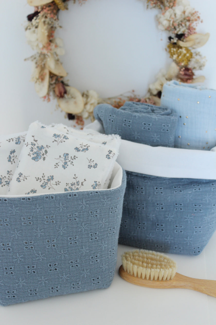 Paniers de rangement gaze de coton brodée