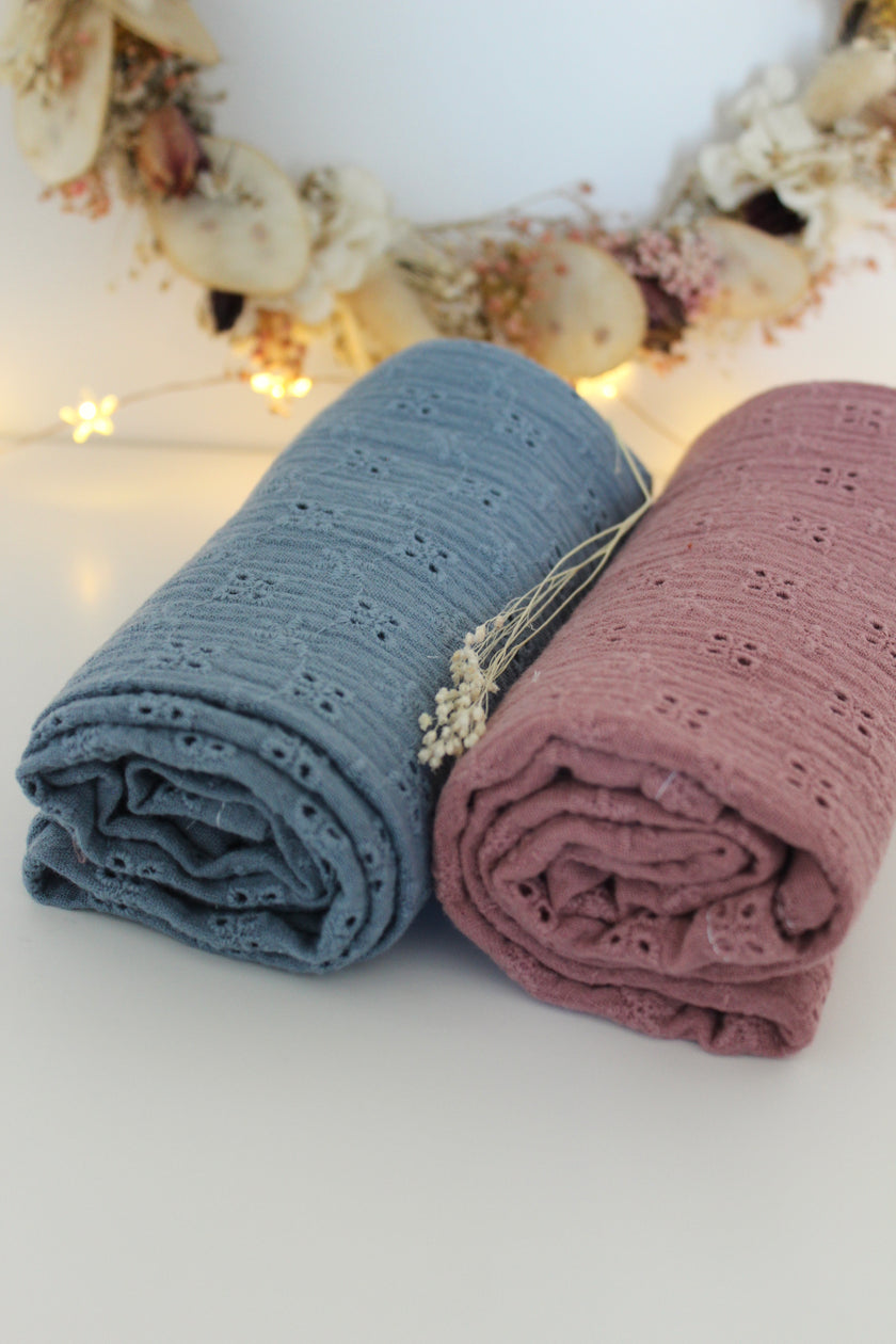 grand lange en gaze de coton pour bébé création française 