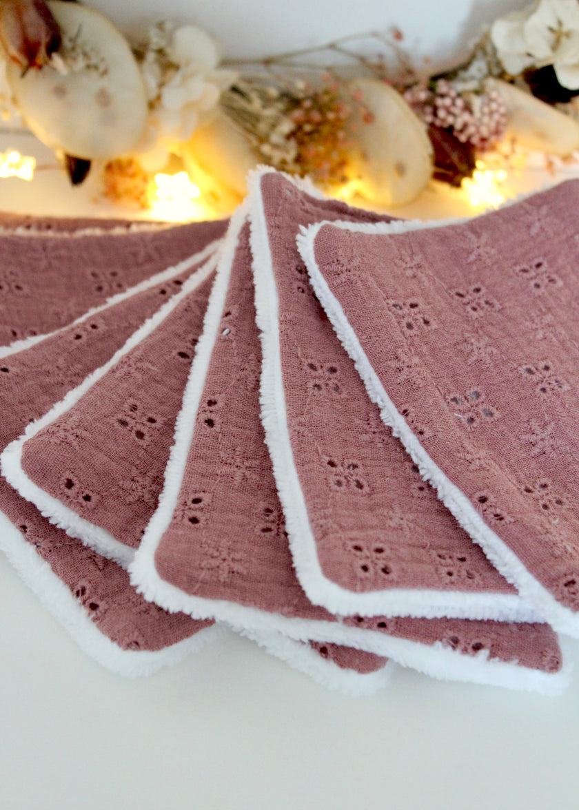 Lingettes soin bébé ultra douce rose brodée