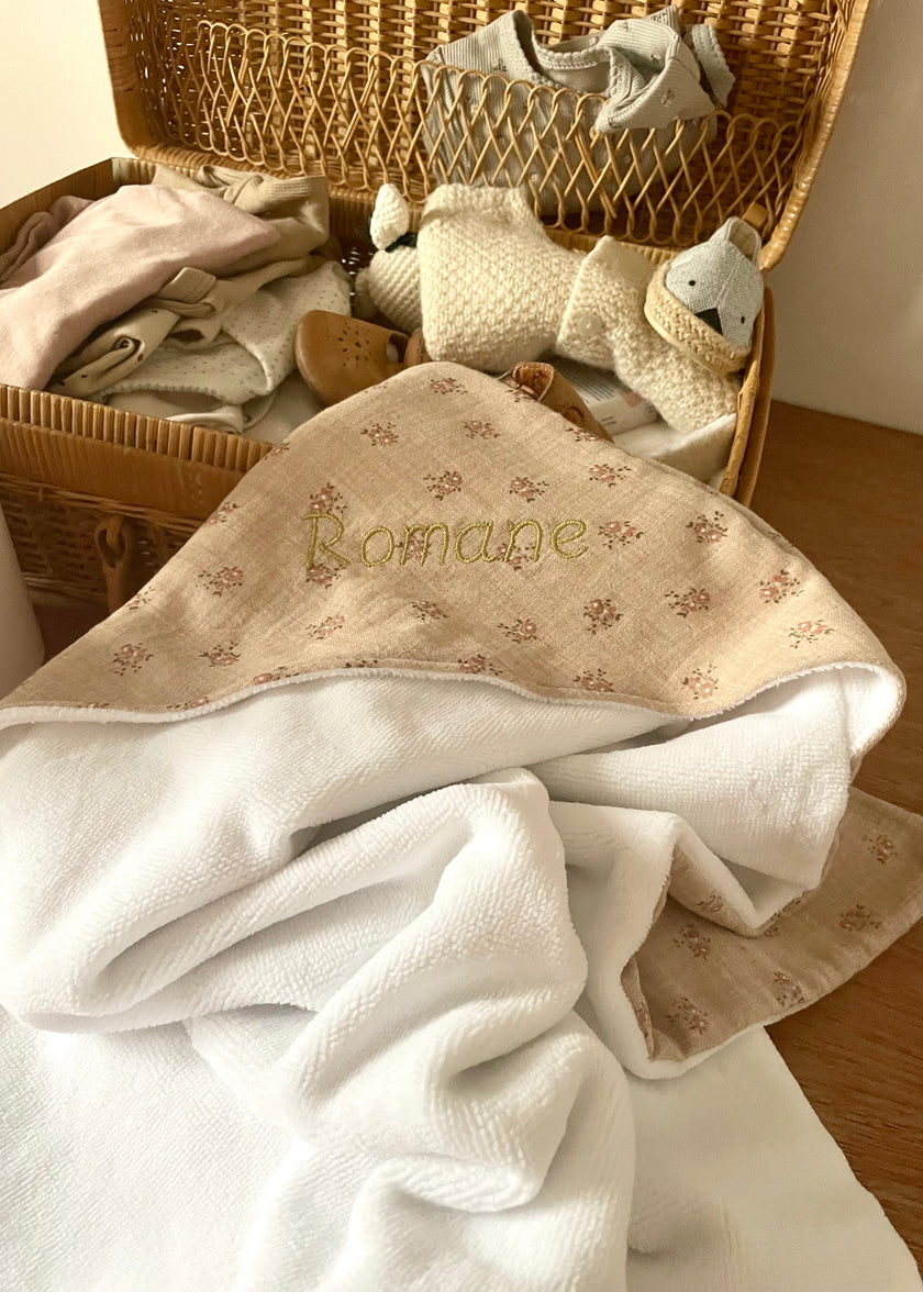 Serviette de toilette bébé à capuche Rosie beige