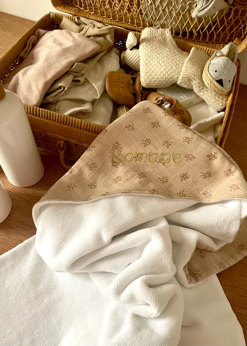 Serviette de toilette bébé à capuche Rosie beige