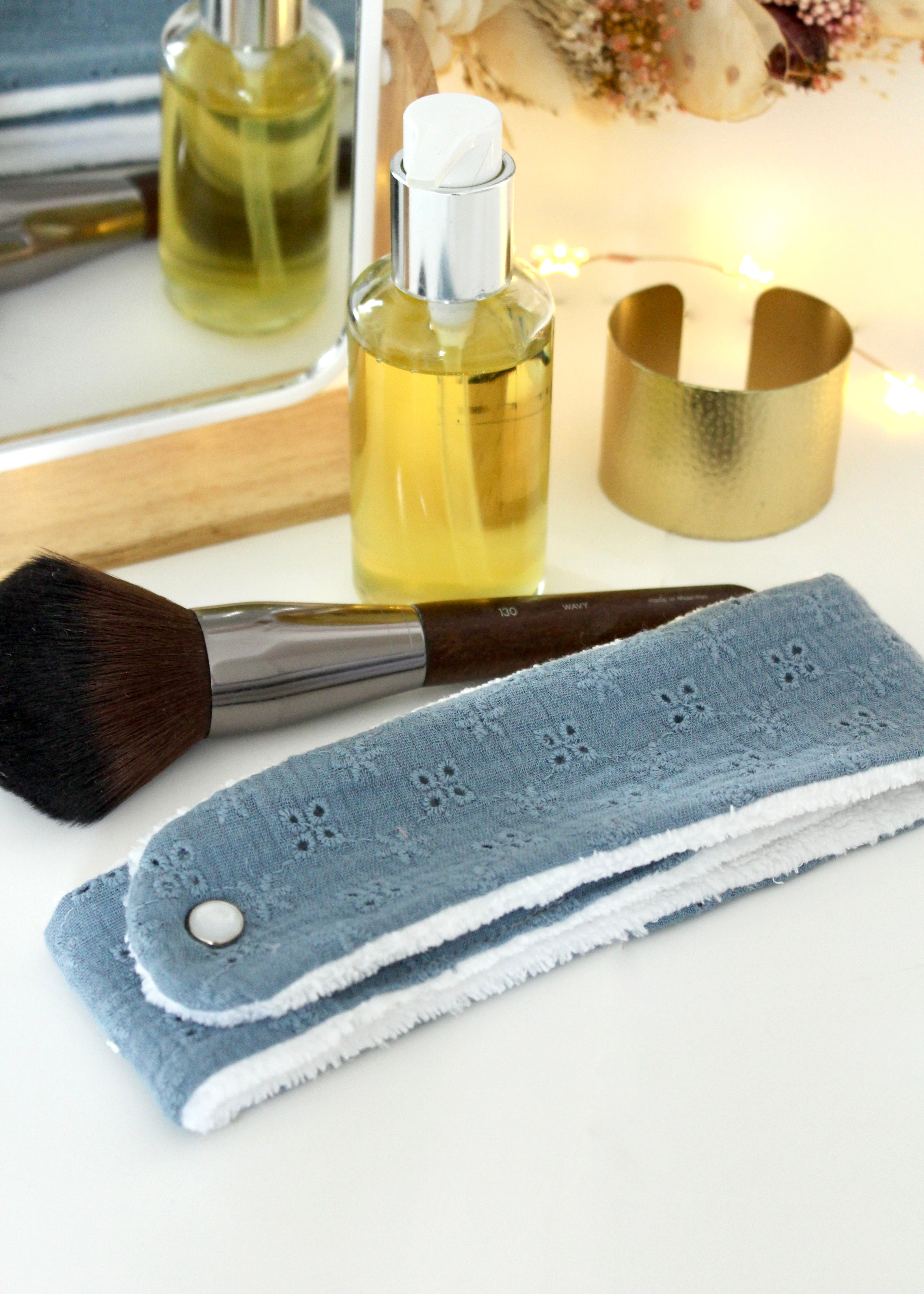 Bandeau de maquillage bleu