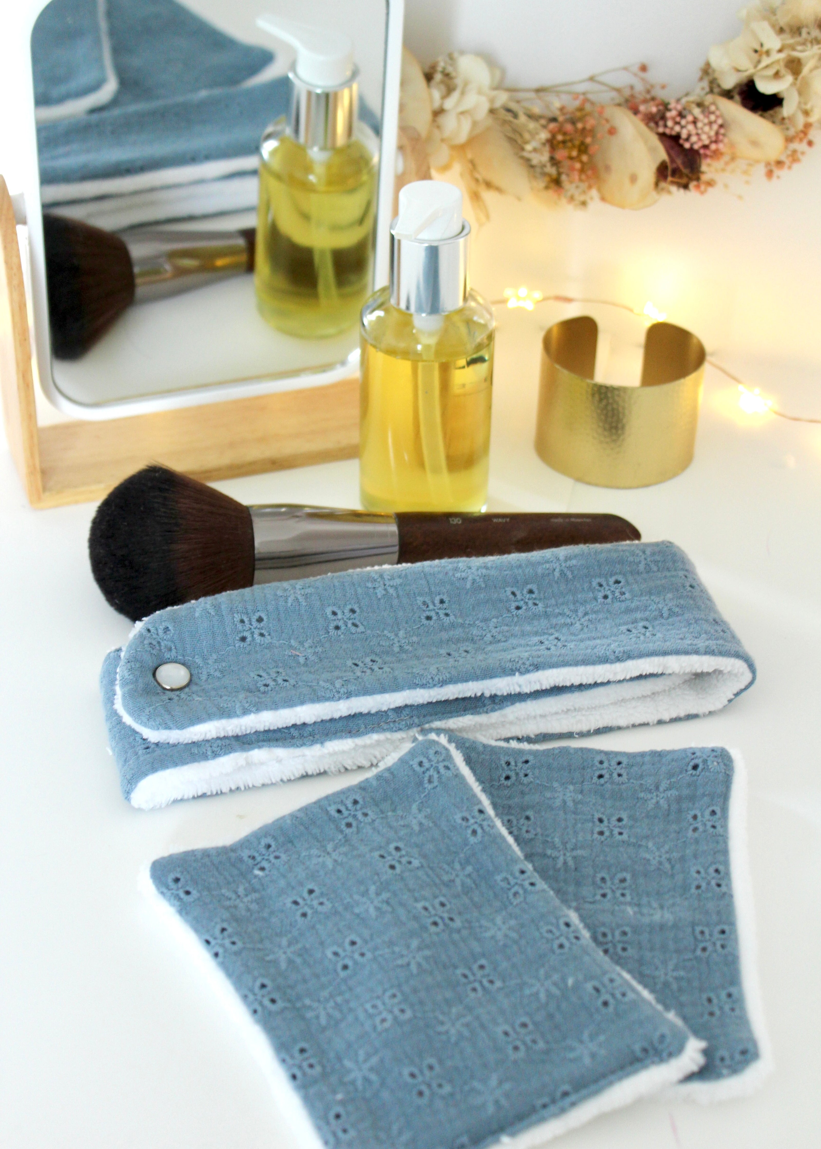 Bandeau de maquillage bleu