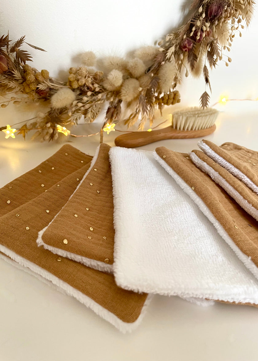 Lingettes bébé camel pois dorés