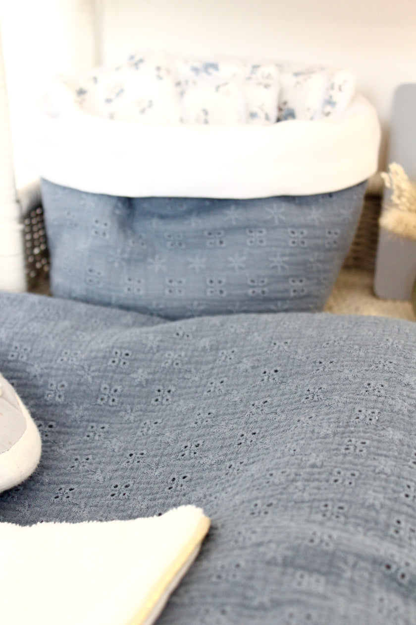 Paniers de rangement gaze de coton brodée