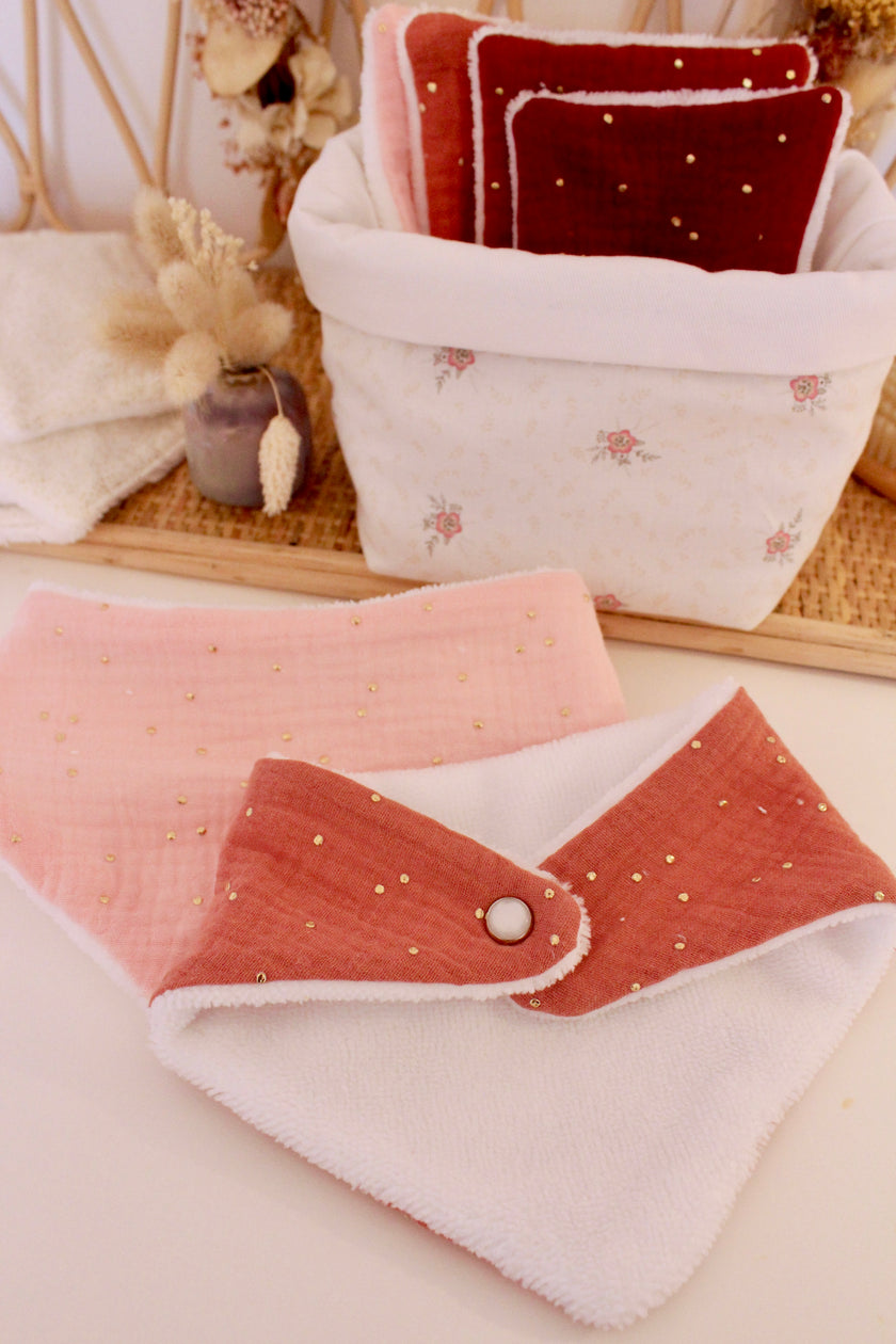 Bavoir bandana terracotta pois dorés