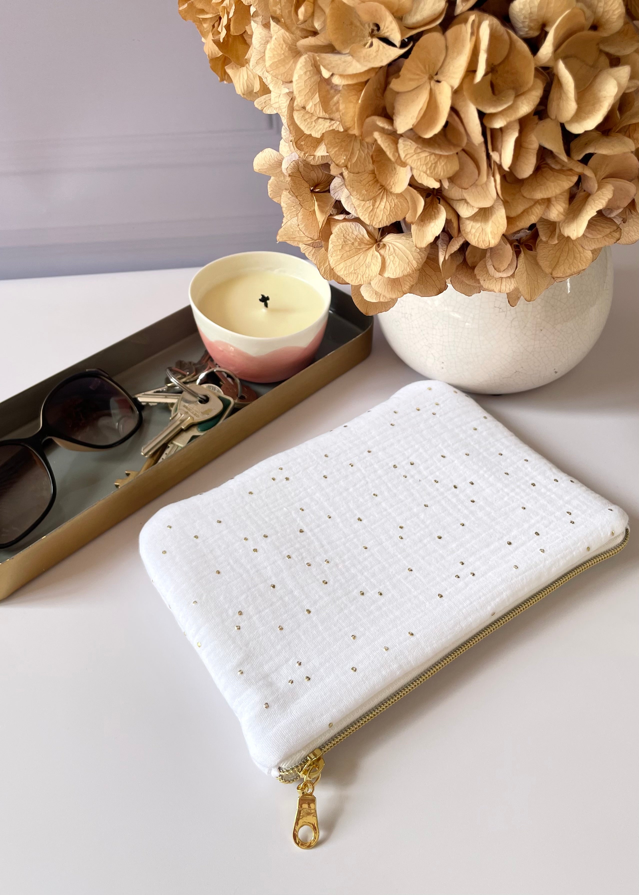 Pochette zippée blanc doré
