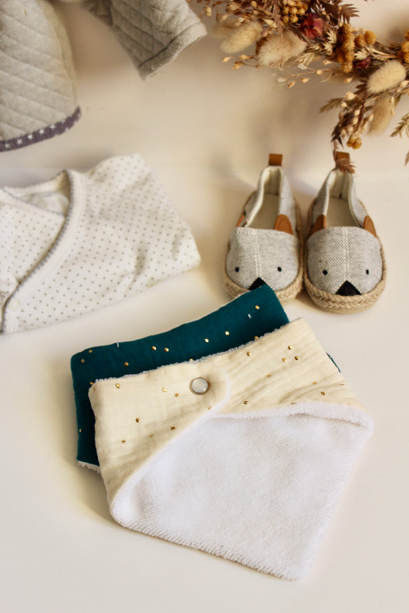 Bavoir bandana écru pois dorés