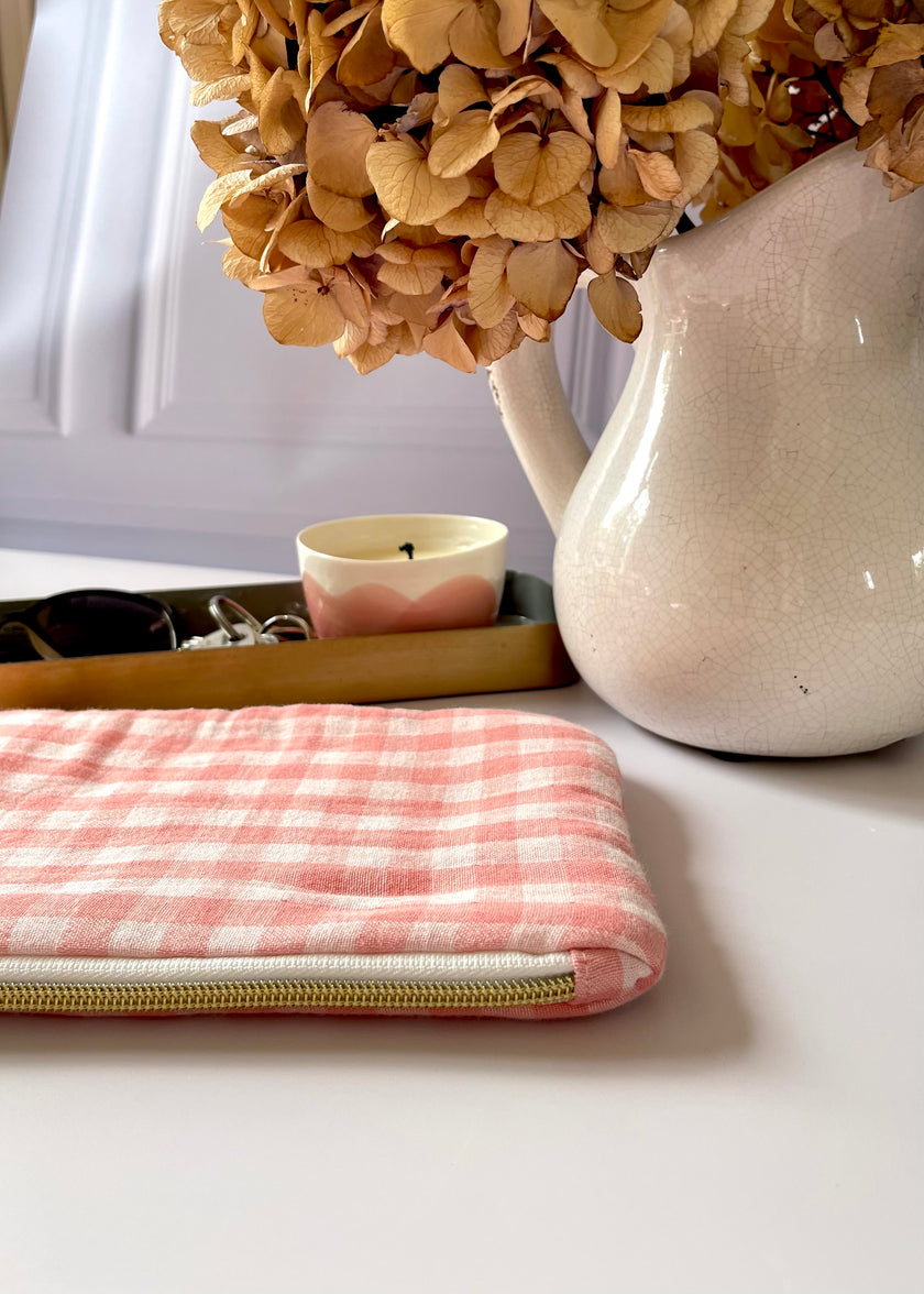 Pochette zippée vichy rose
