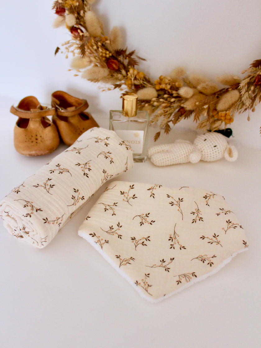 Coffret cadeau duo lange et bavoir