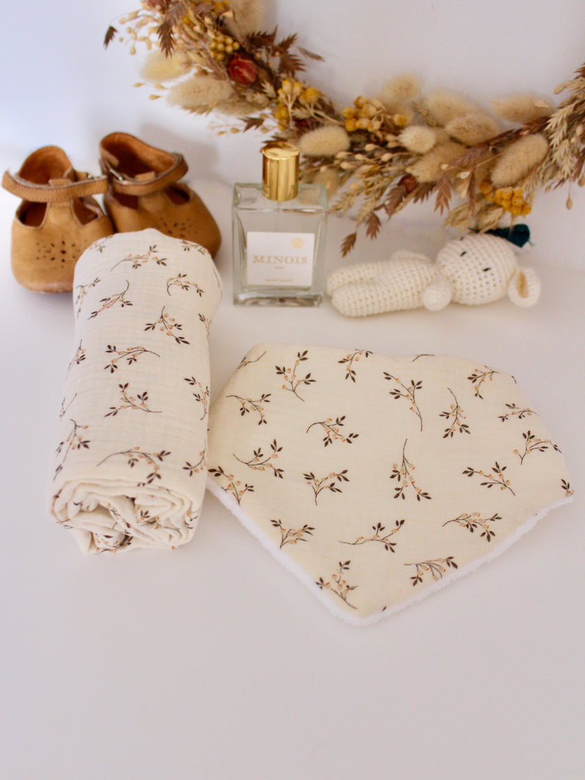 Coffret cadeau duo lange et bavoir