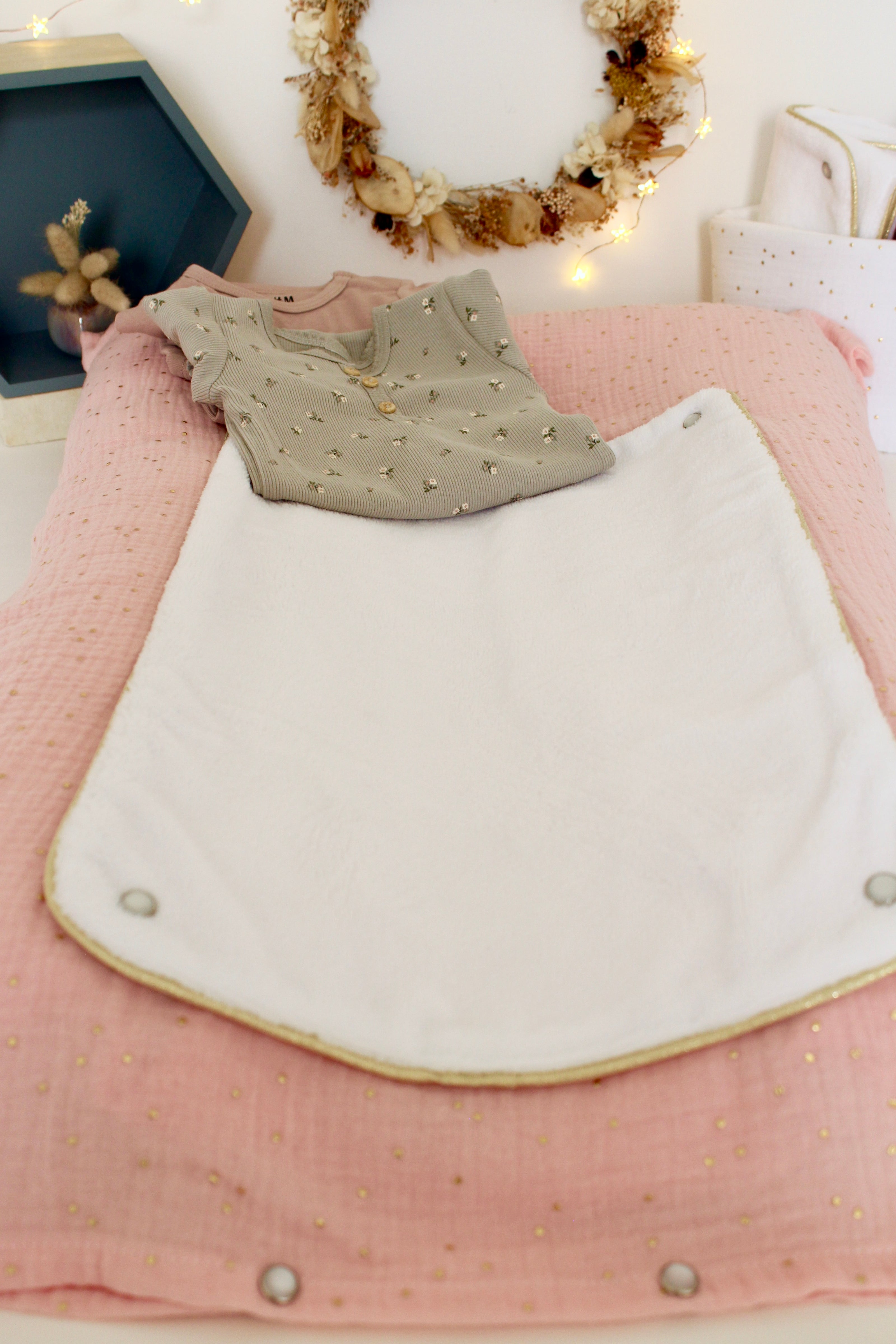 Housse de matelas à langer rose doré