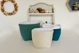 panier de rangement en gaze de coton bleu avec pois dorés
