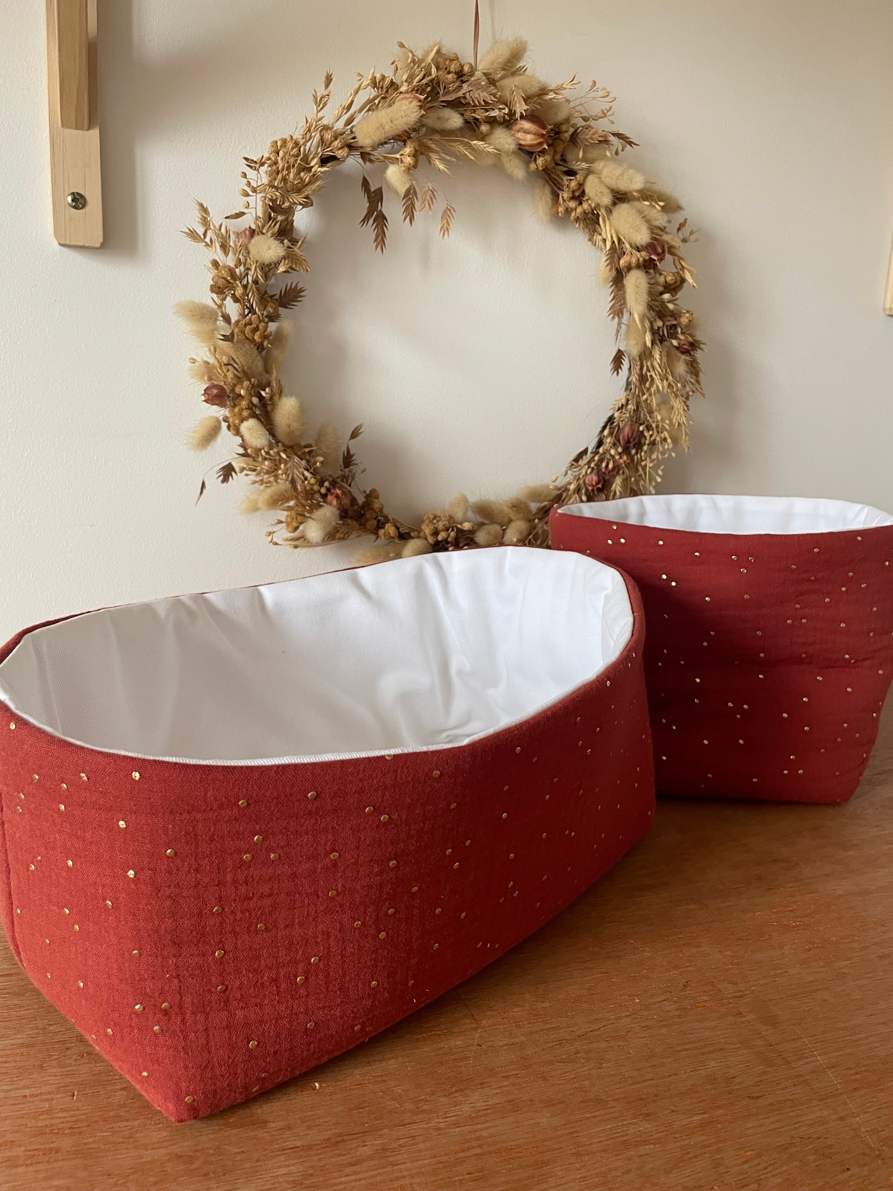 Panier de rangement tomette doré