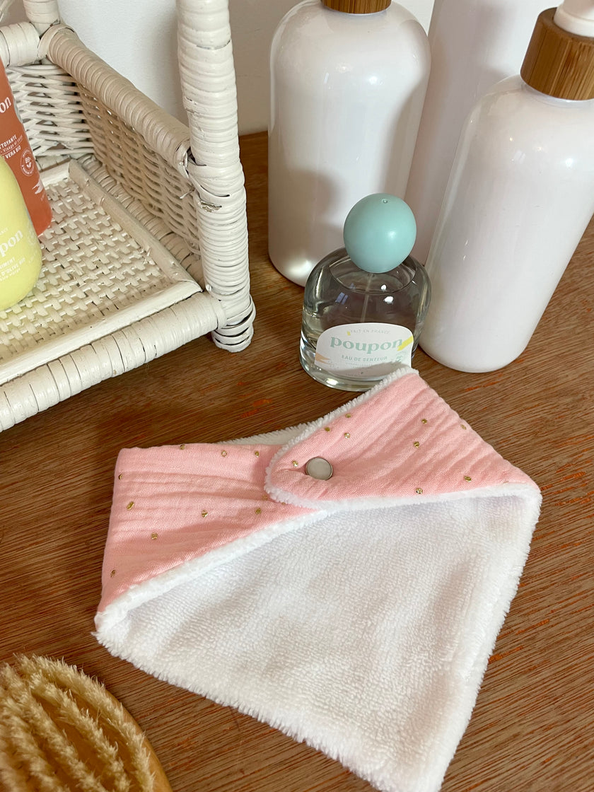 Bavoir bandana rose pois dorés