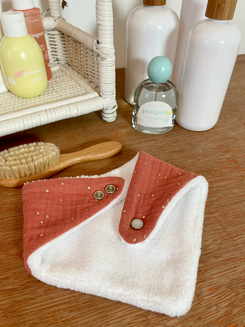 Bavoir bandana terracotta pois dorés