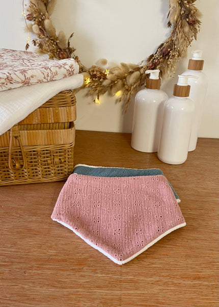 Bavoir bandana Adèle rose