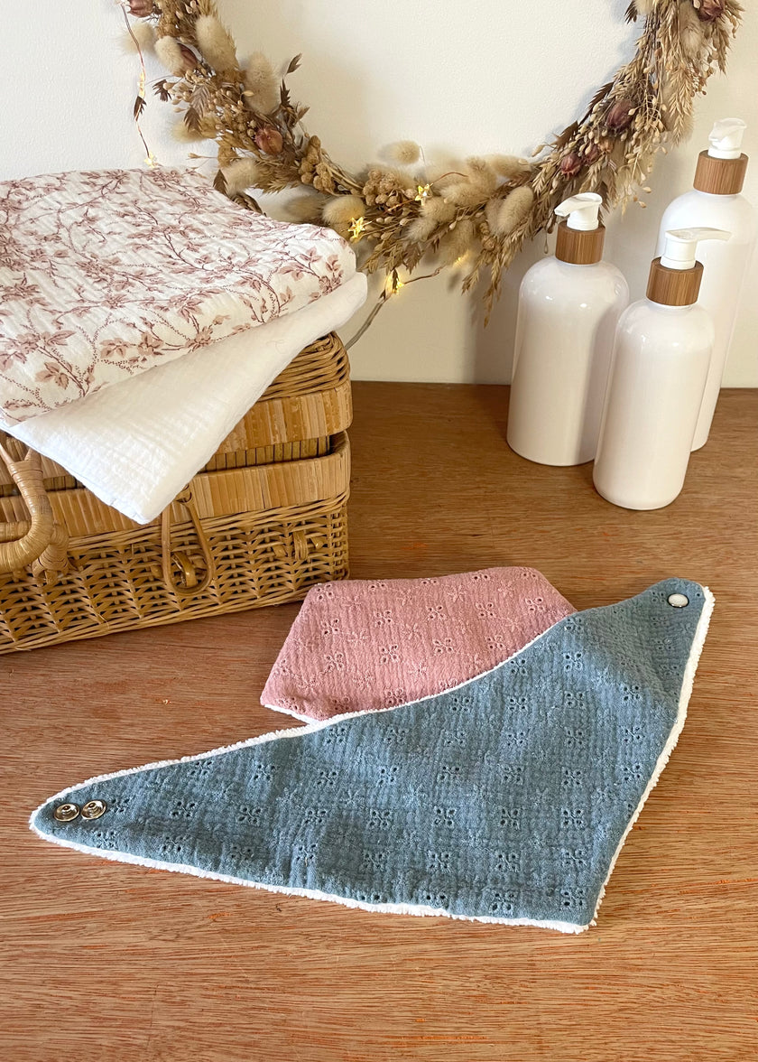 Bavoir bandana Adèle bleu