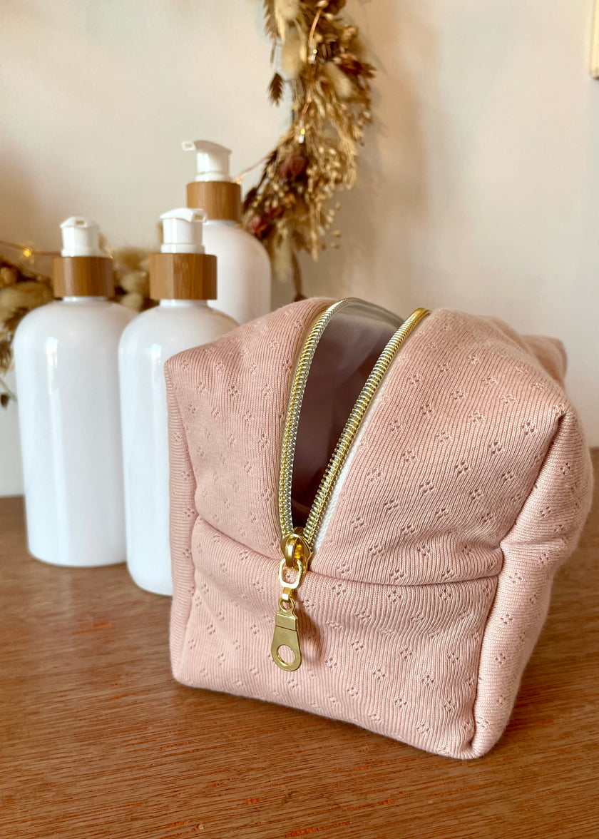 Trousse de toilette en jersey rose pointelle